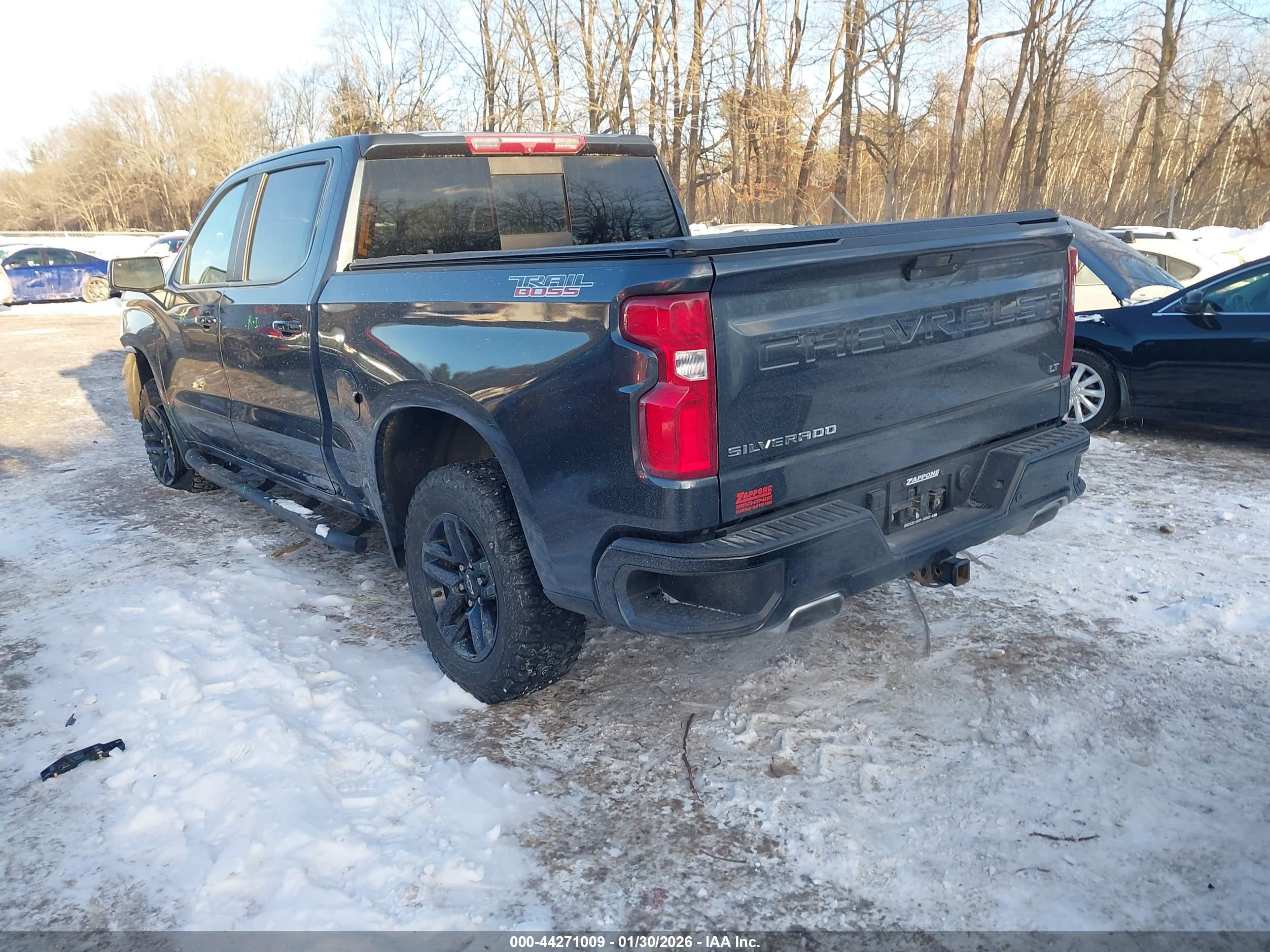 CHEVROLET SILVERADO image 3