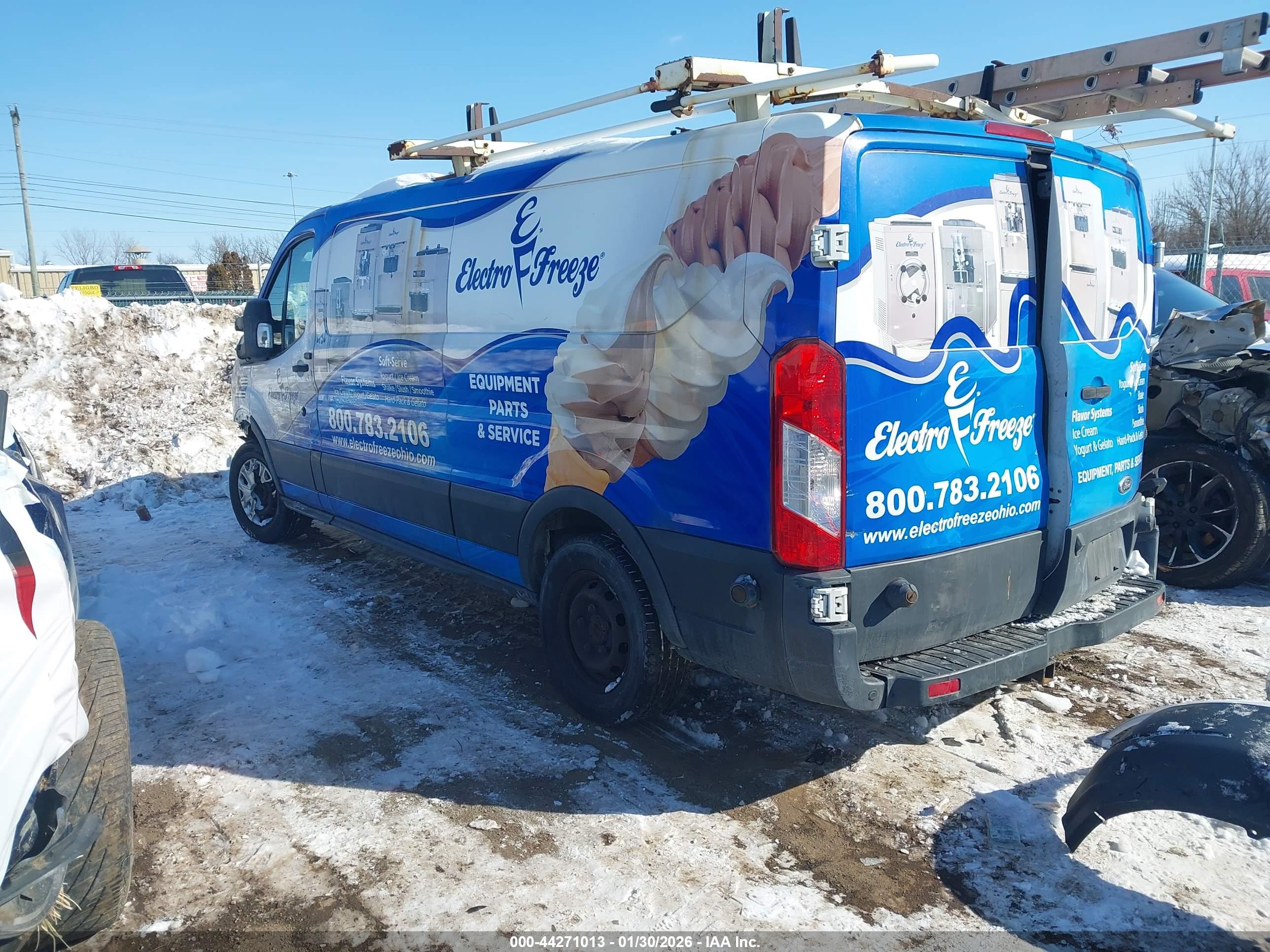 FORD TRANSIT-150 image 3