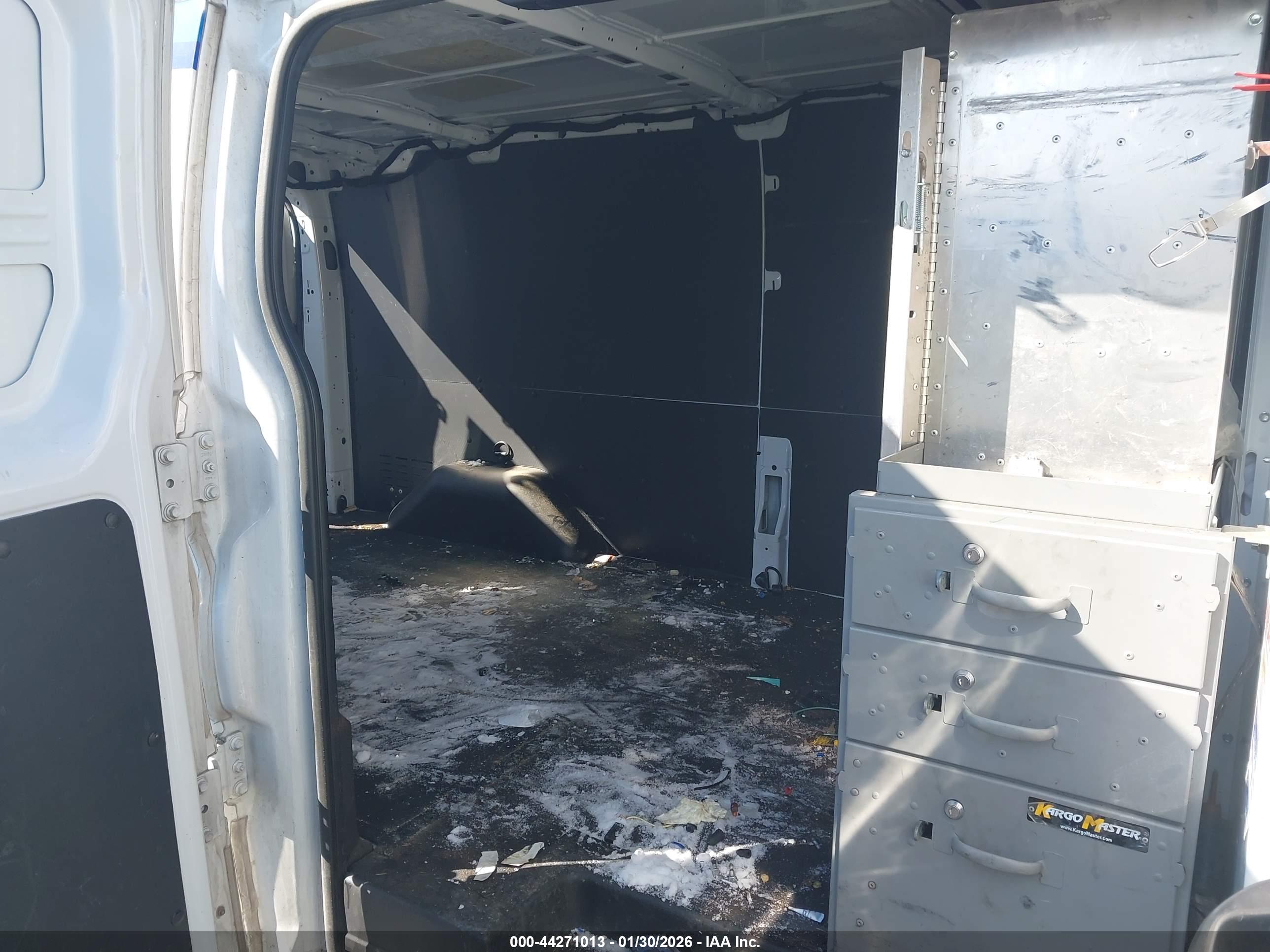 FORD TRANSIT-150 image 8