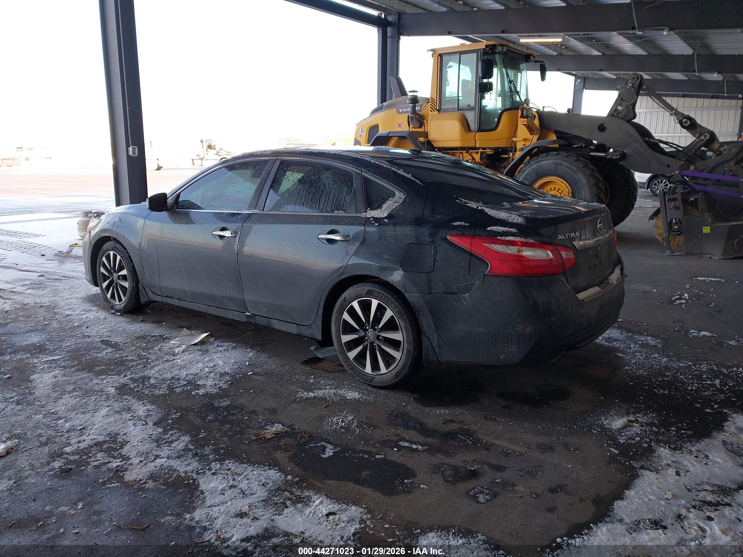NISSAN ALTIMA image 3