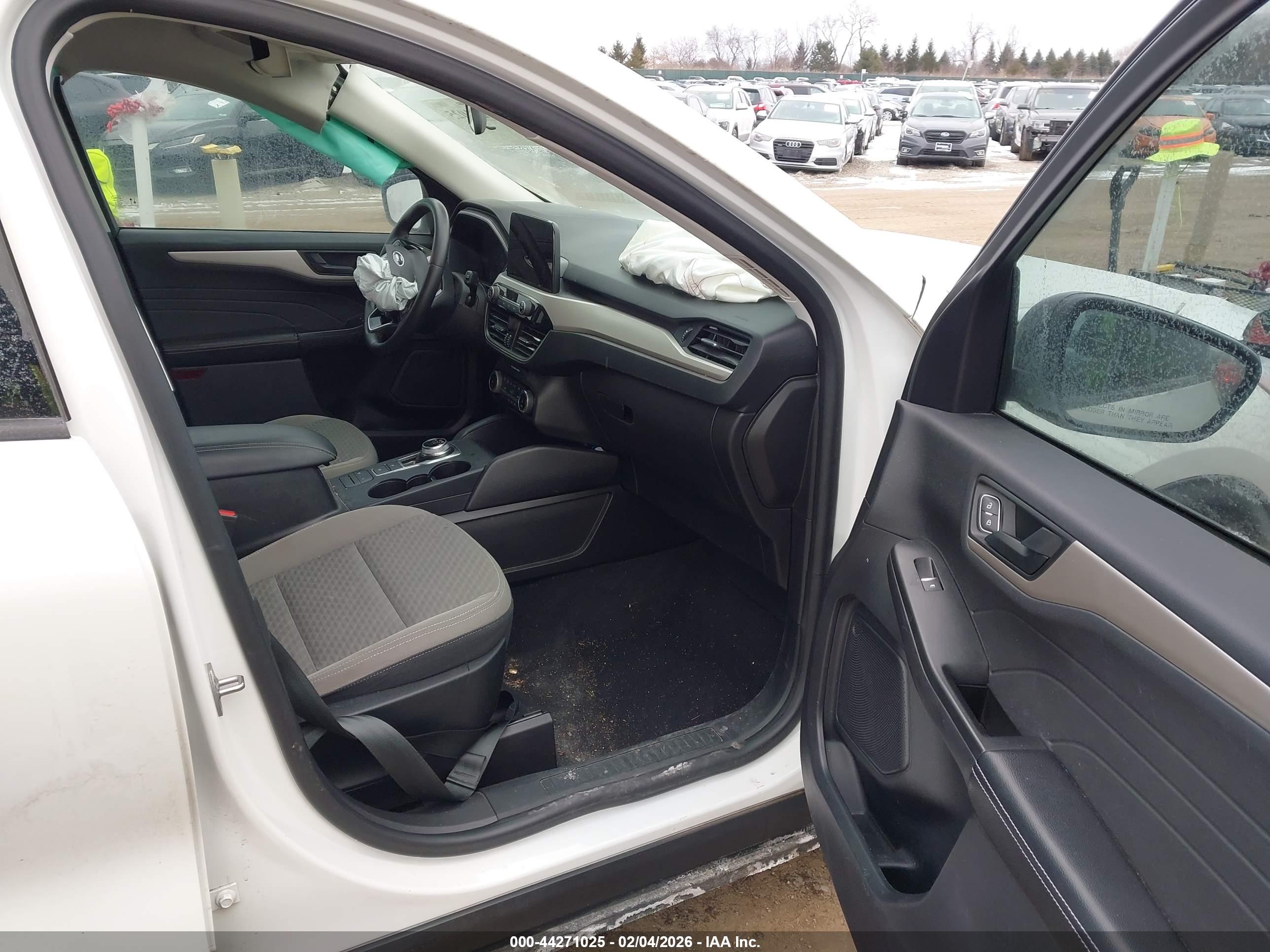FORD ESCAPE image 5