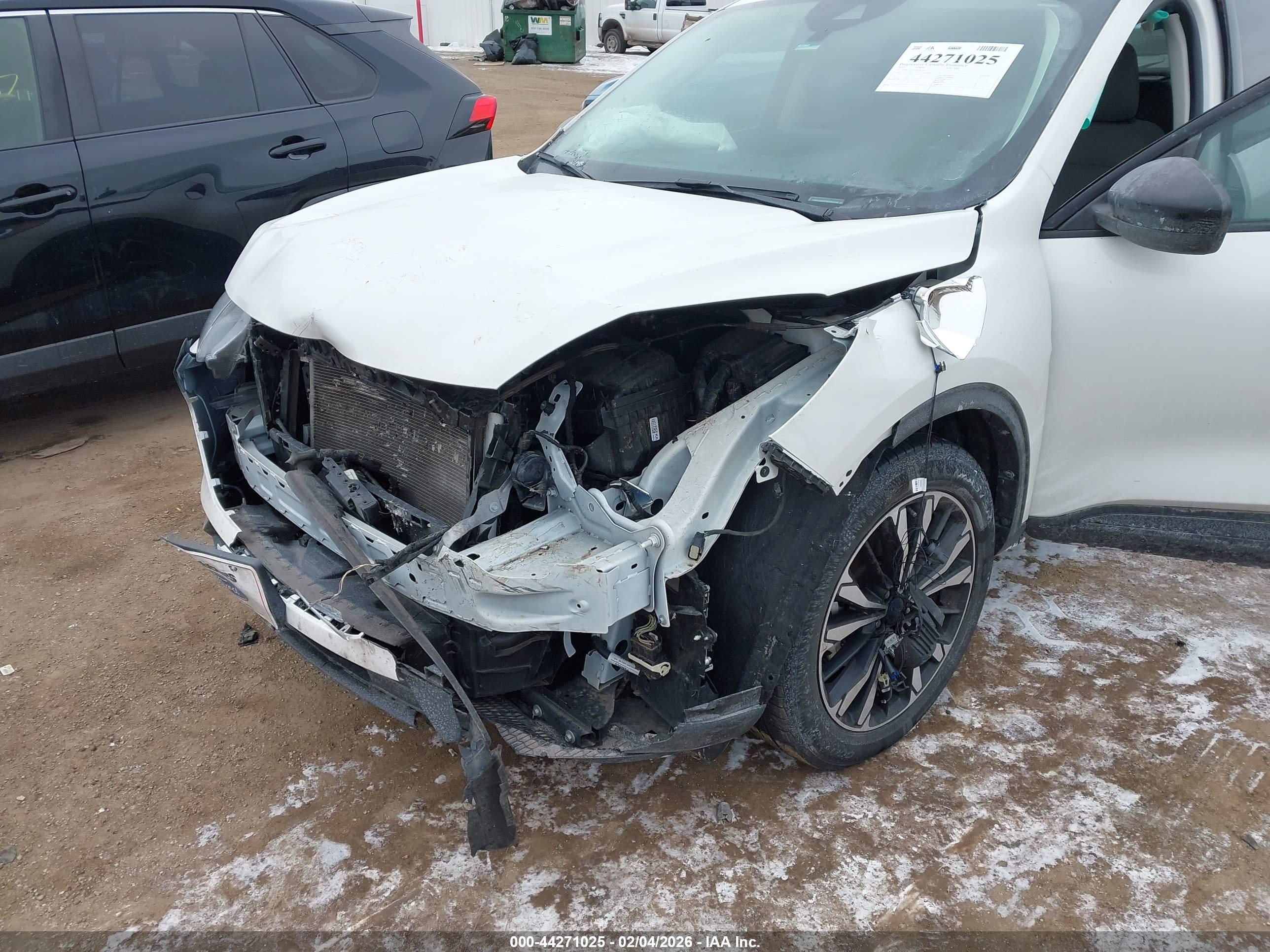 FORD ESCAPE image 6
