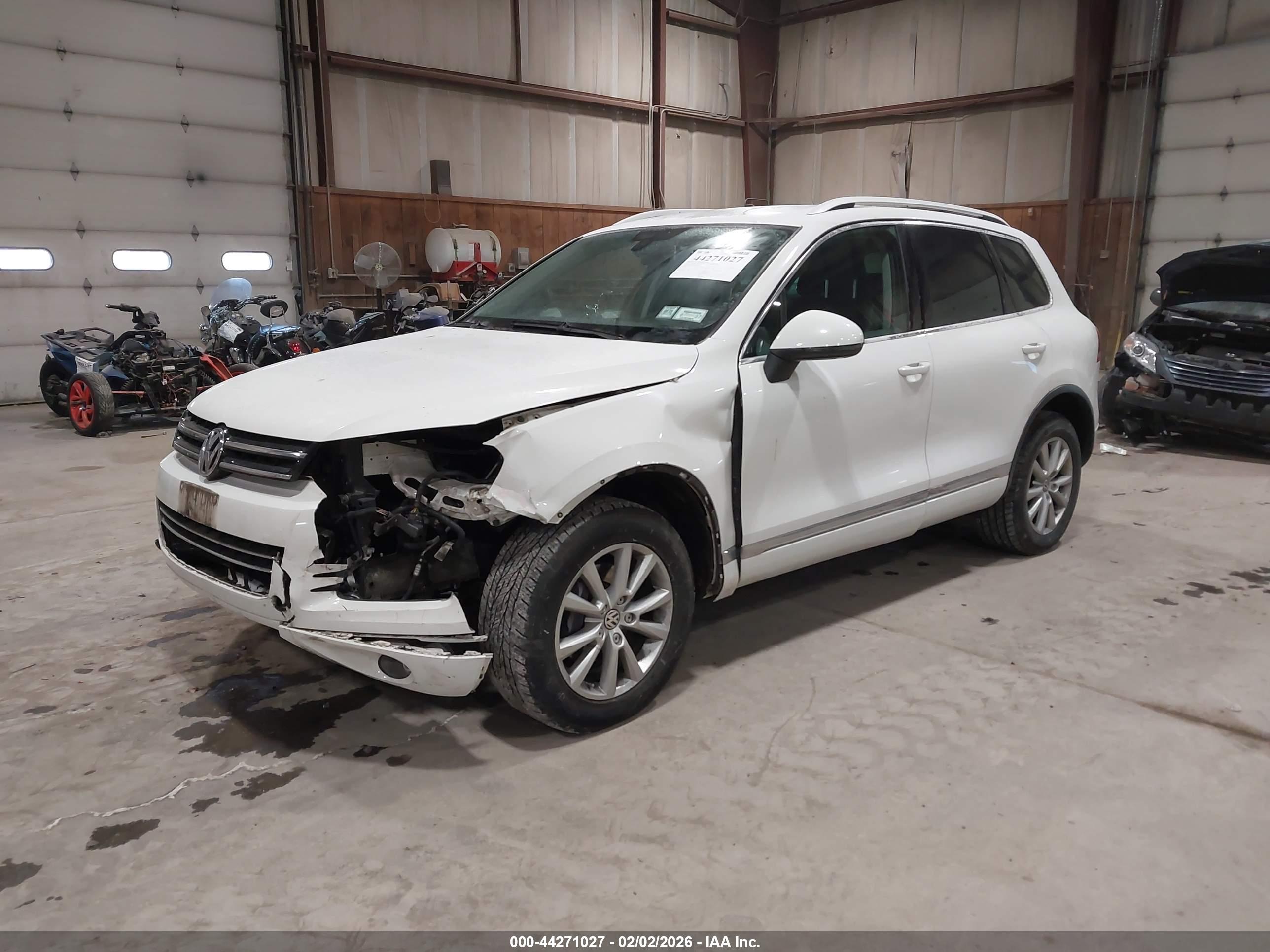 VOLKSWAGEN TOUAREG image 2