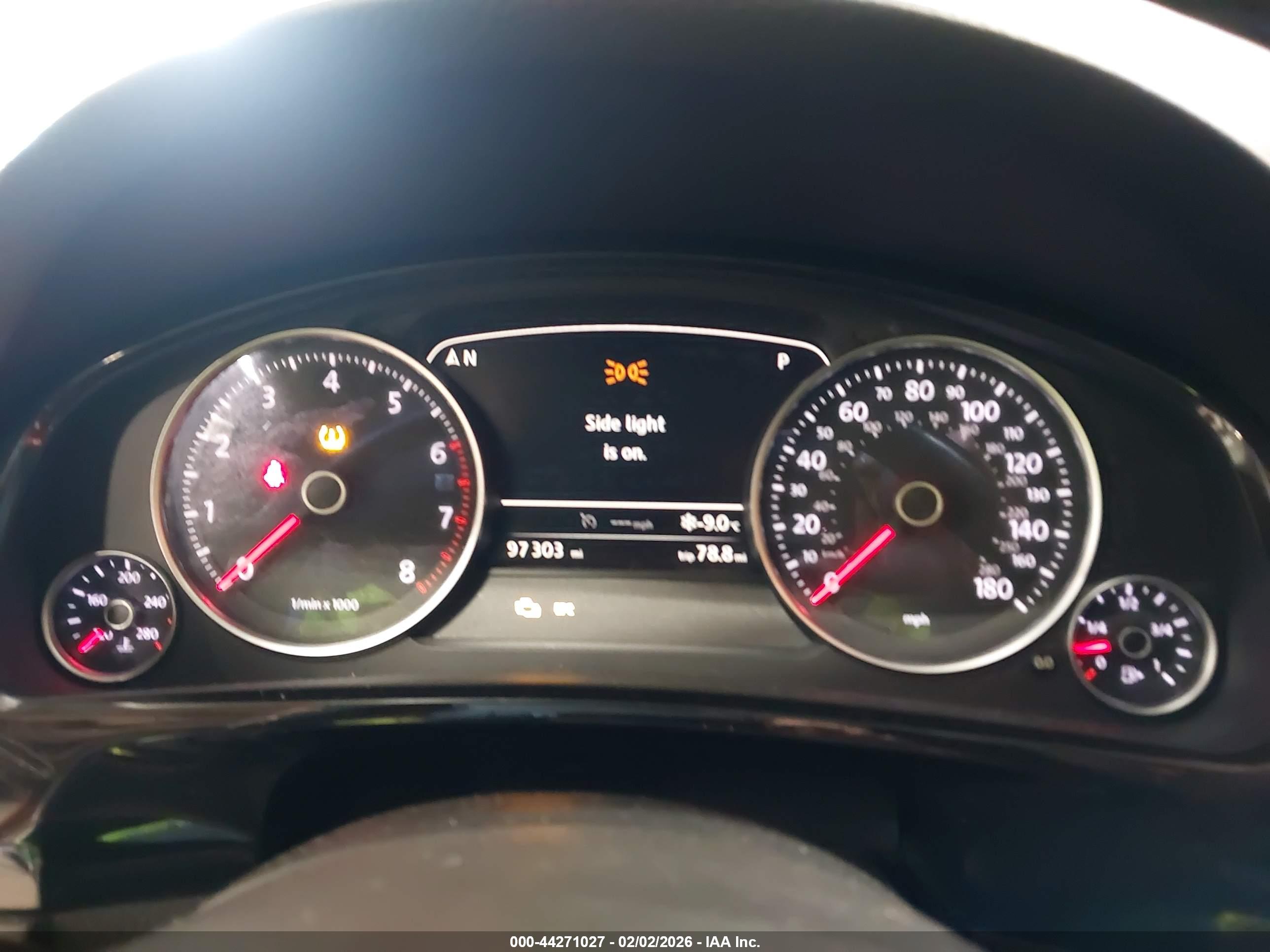 VOLKSWAGEN TOUAREG image 7