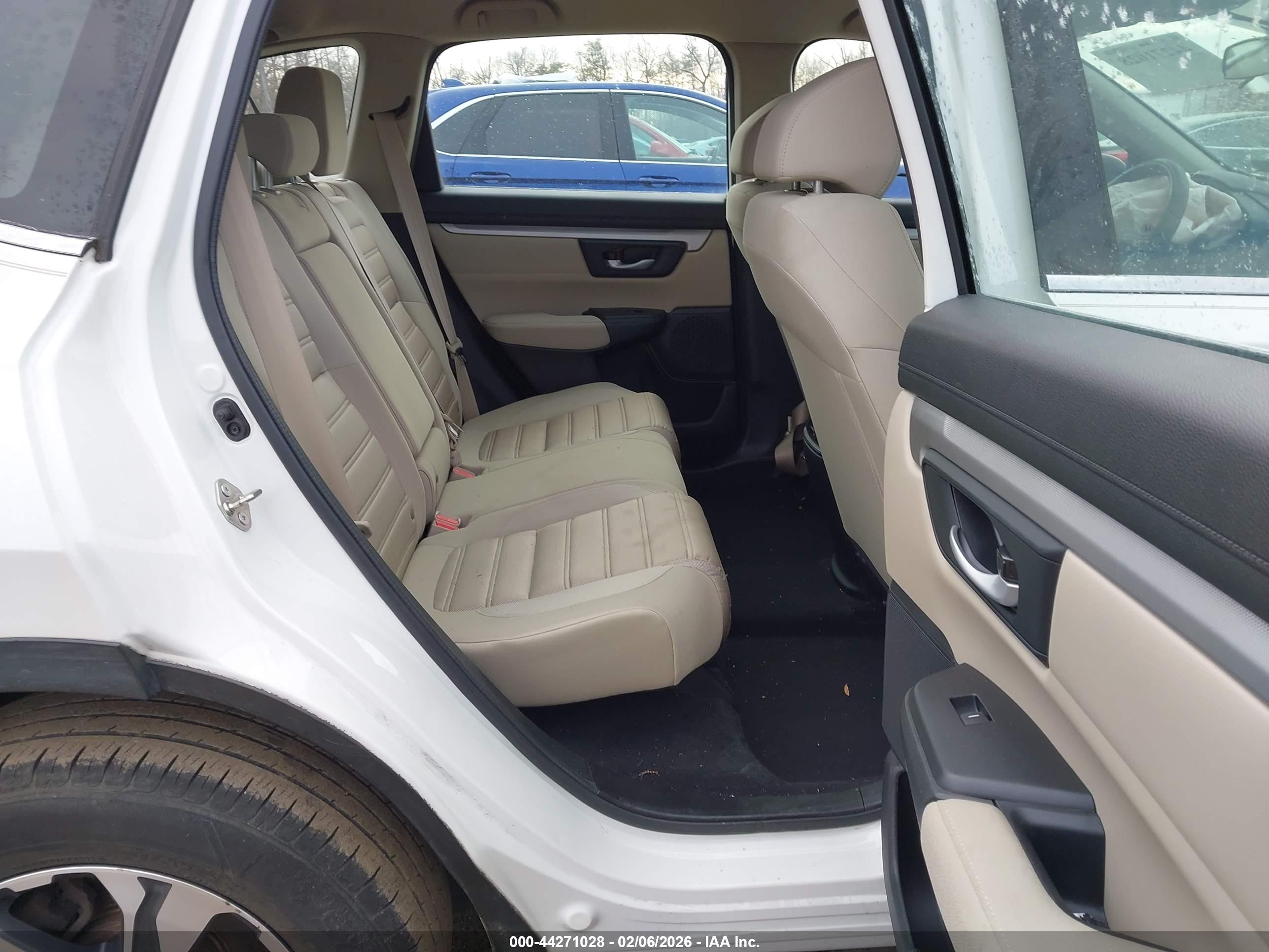 HONDA CR-V image 8