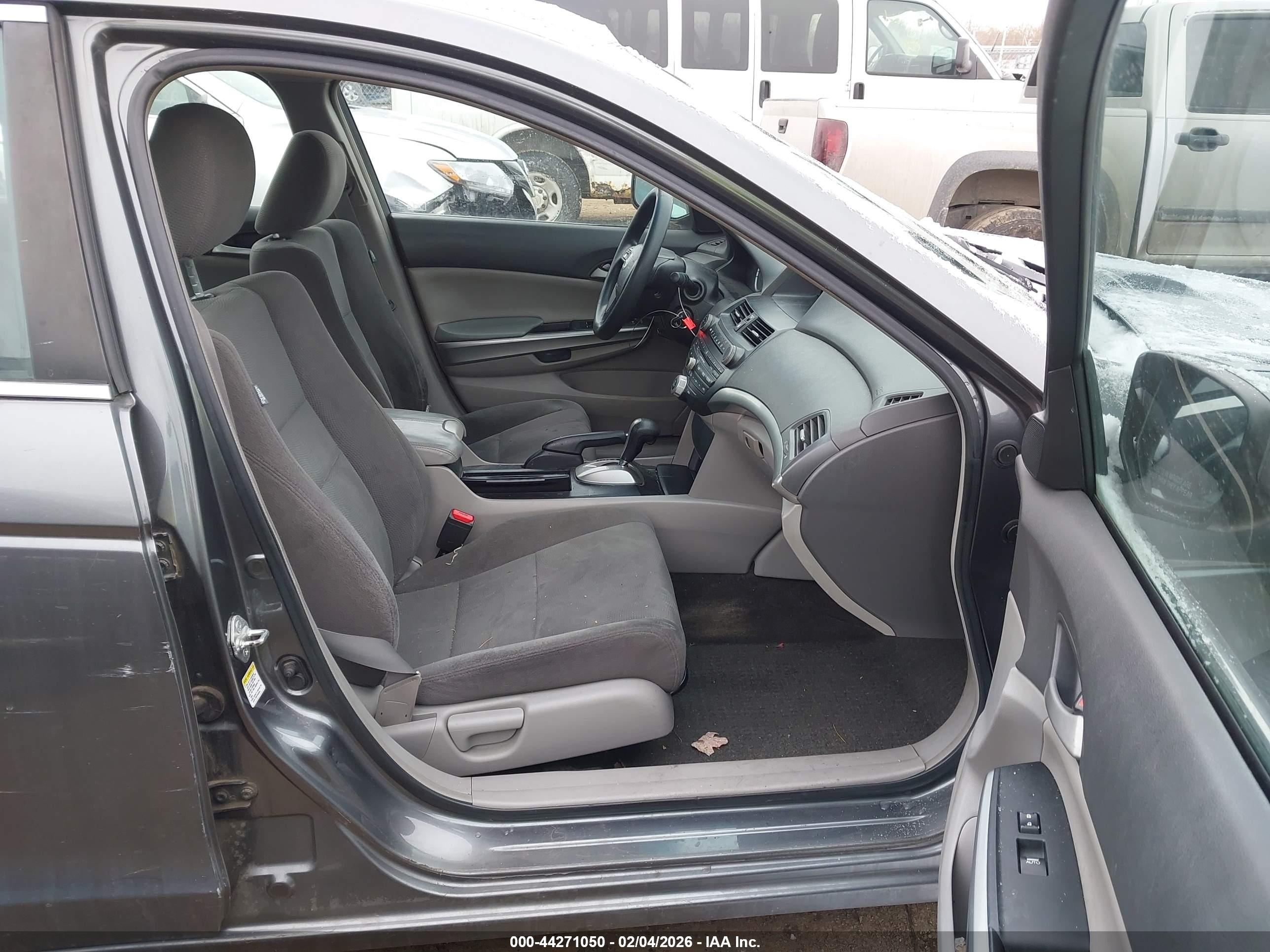 HONDA ACCORD image 5