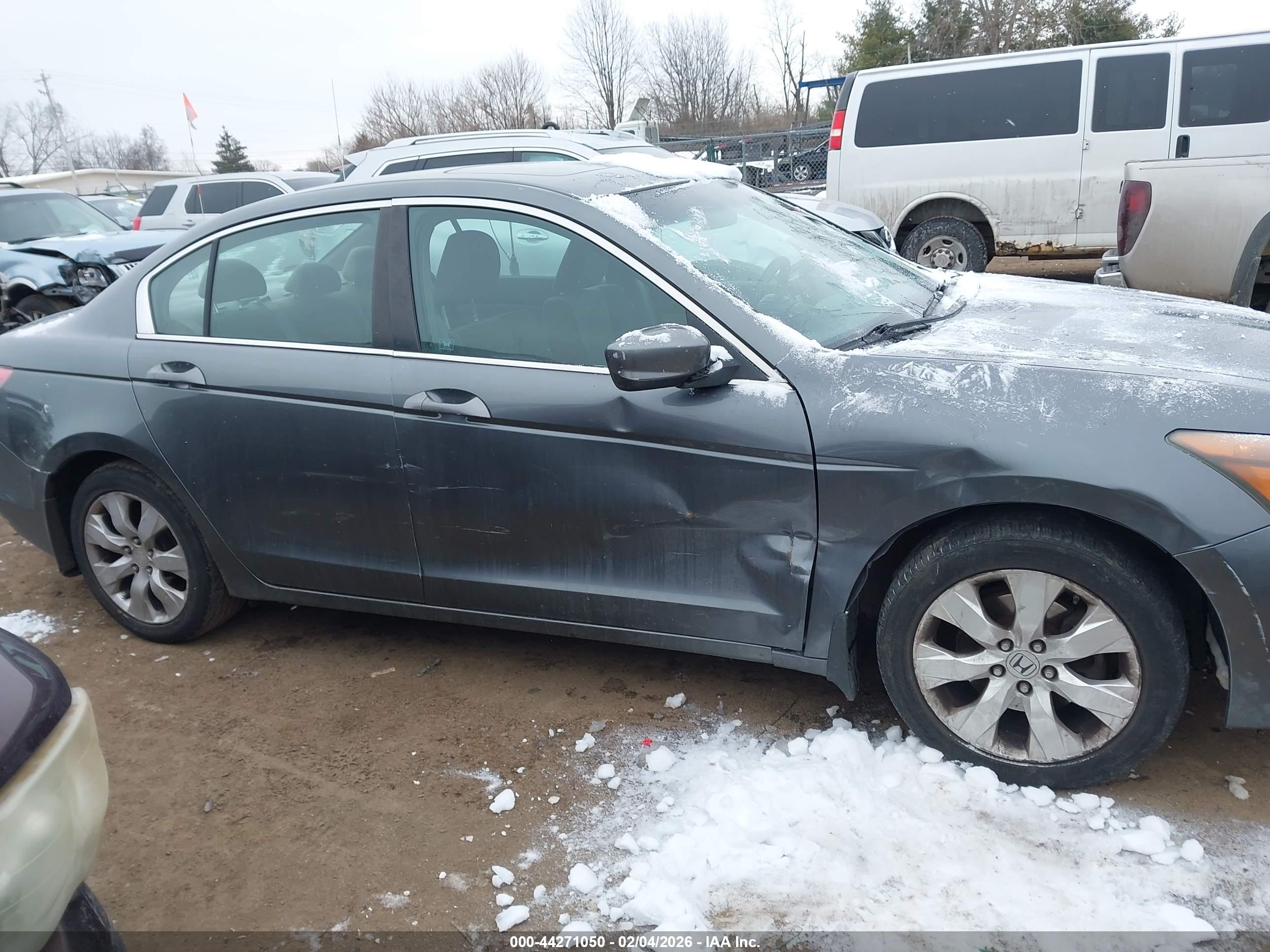 HONDA ACCORD image 6