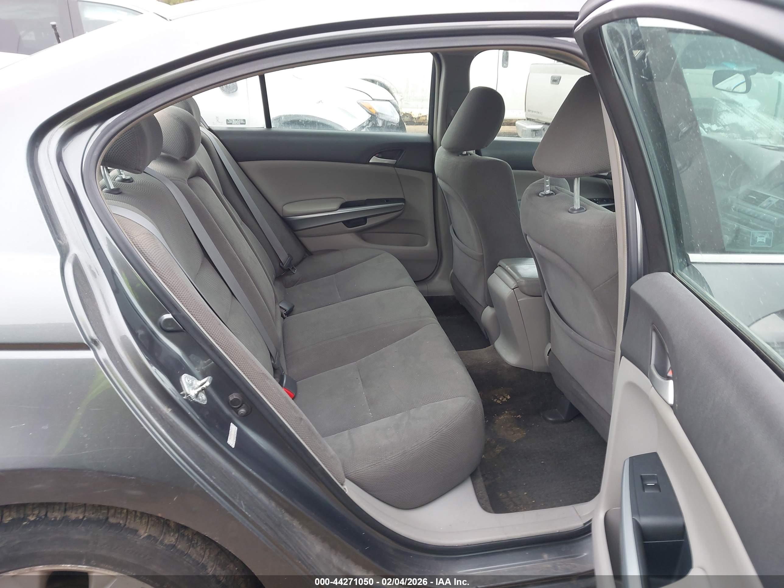 HONDA ACCORD image 8