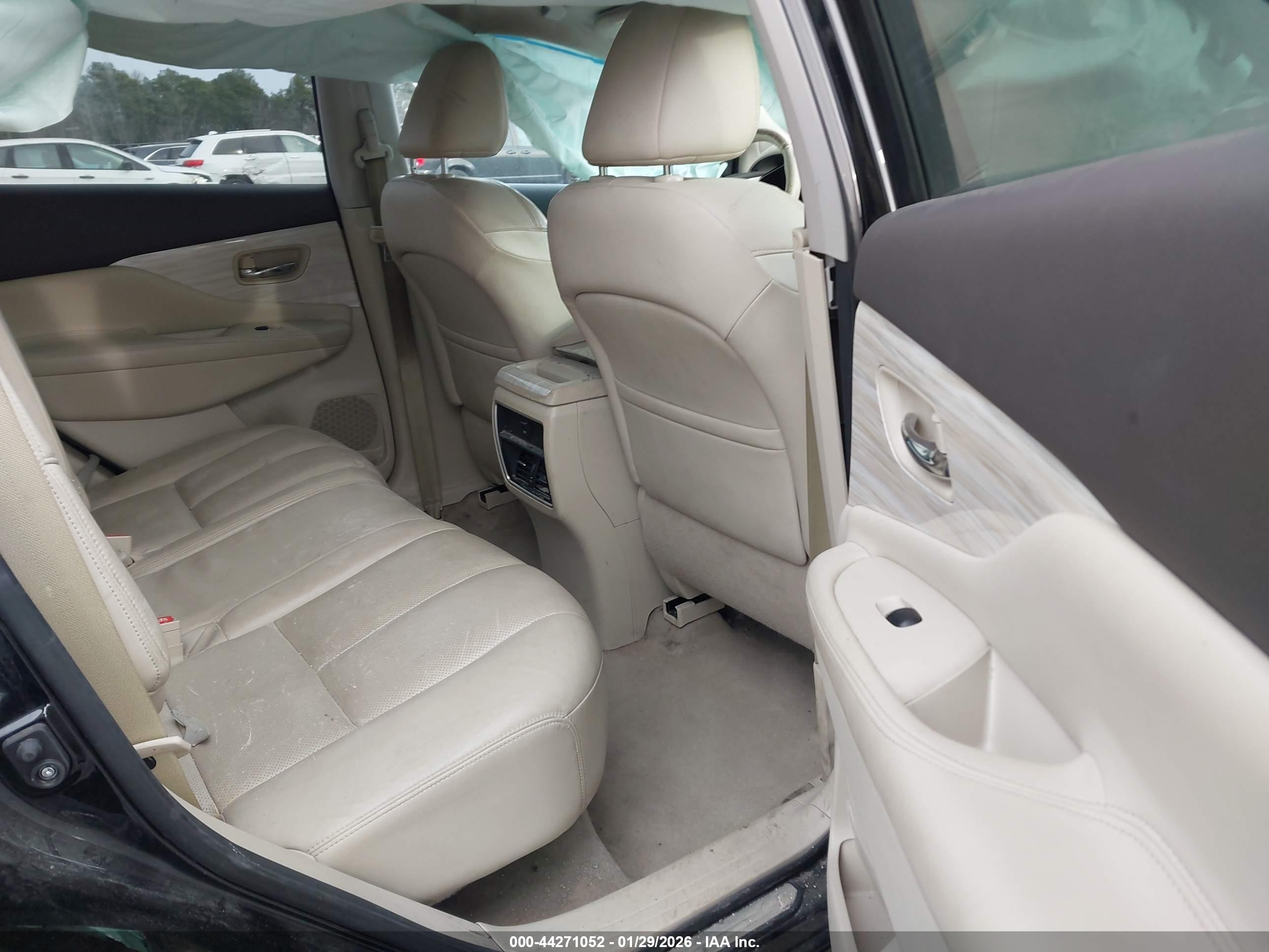 NISSAN MURANO image 8