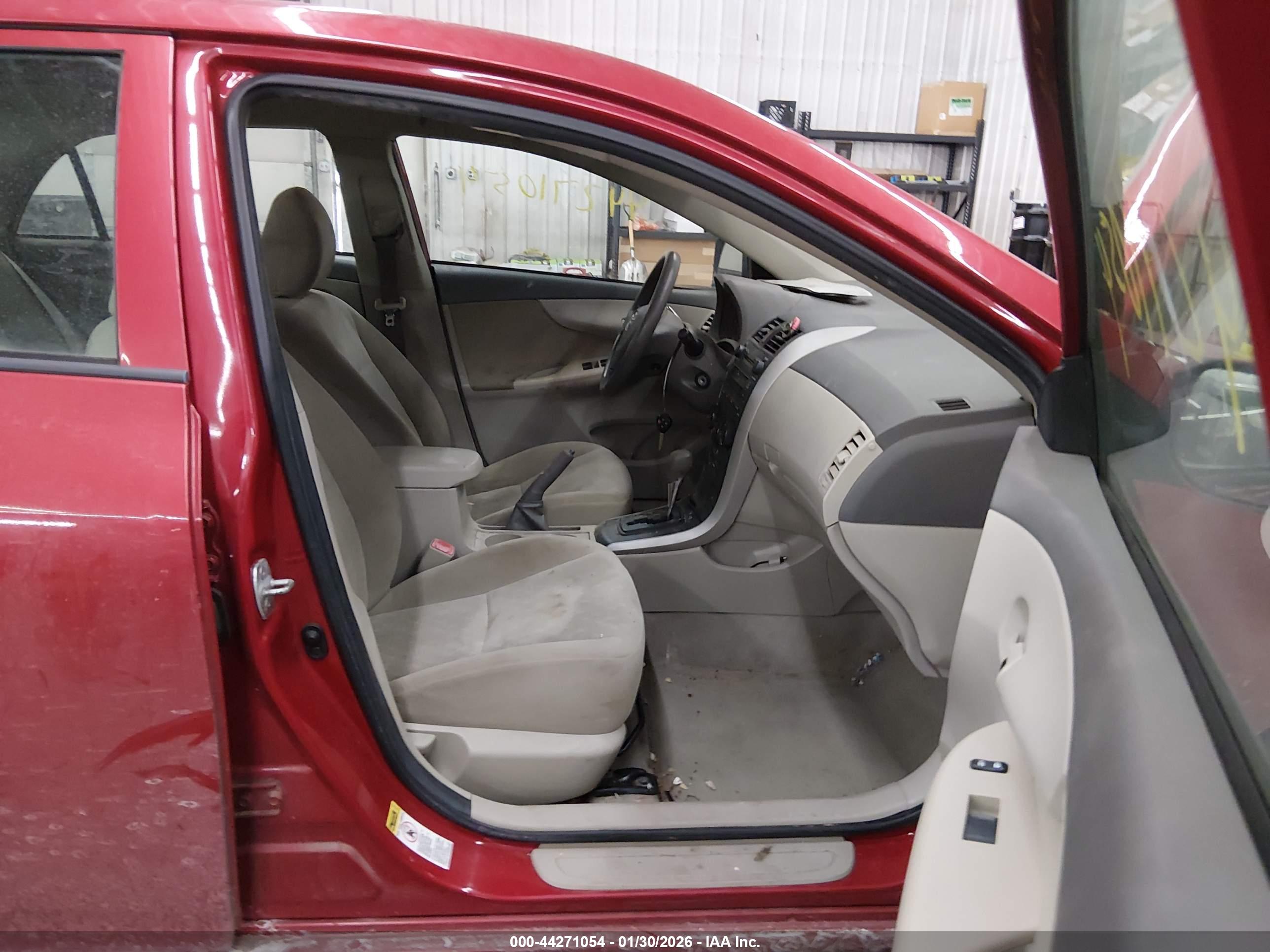 TOYOTA COROLLA image 5