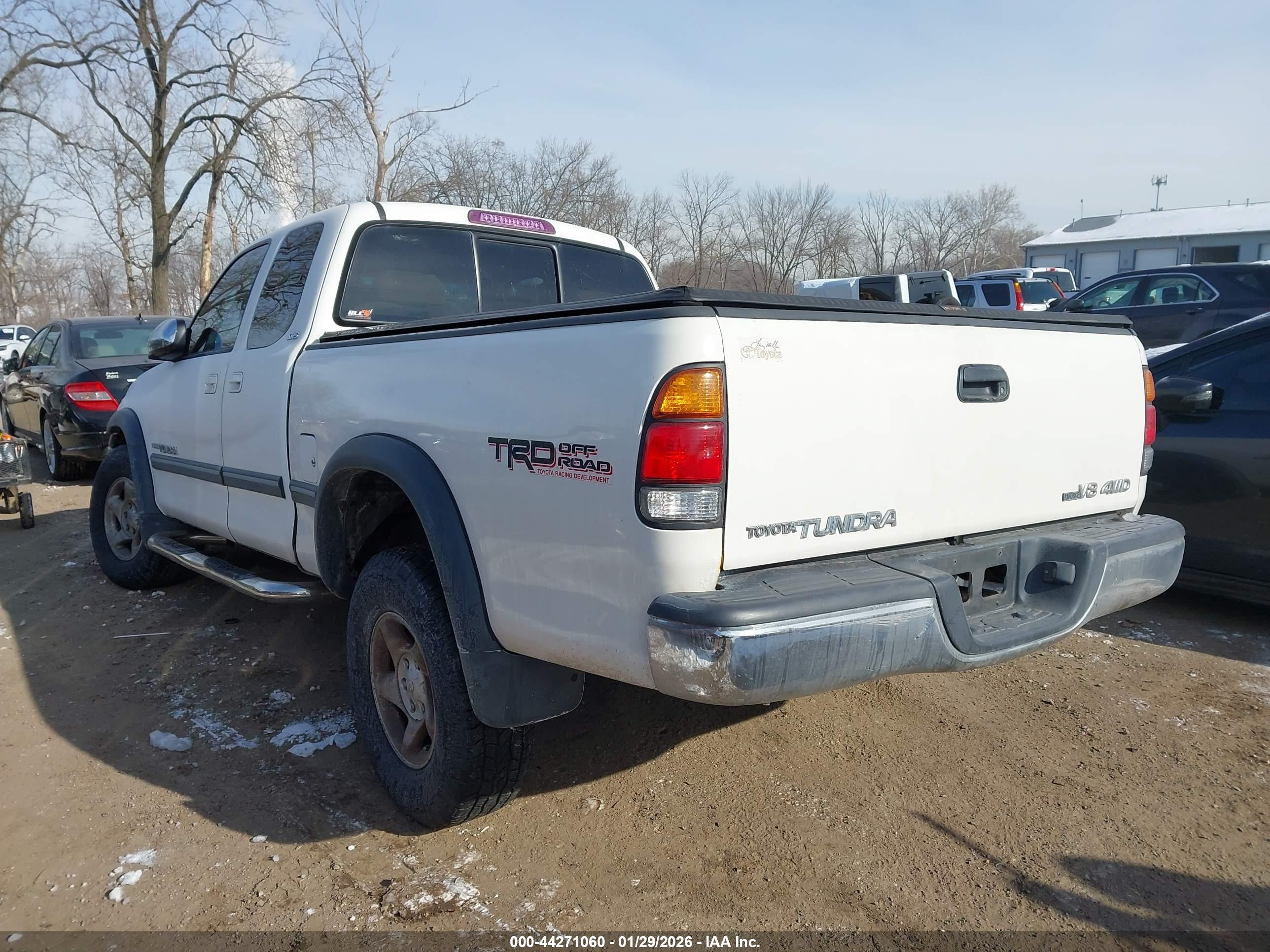 TOYOTA TUNDRA image 3