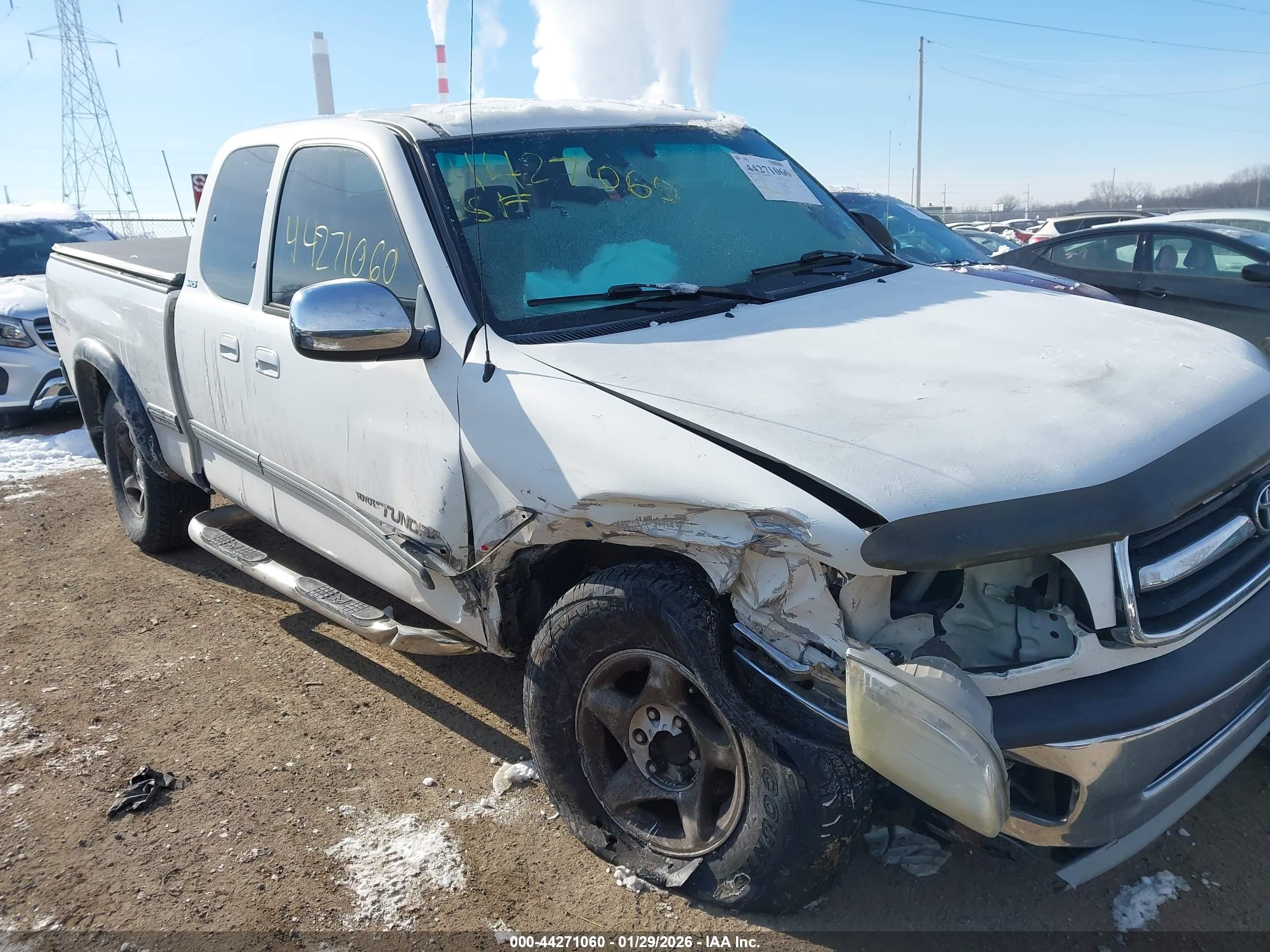 TOYOTA TUNDRA image 6