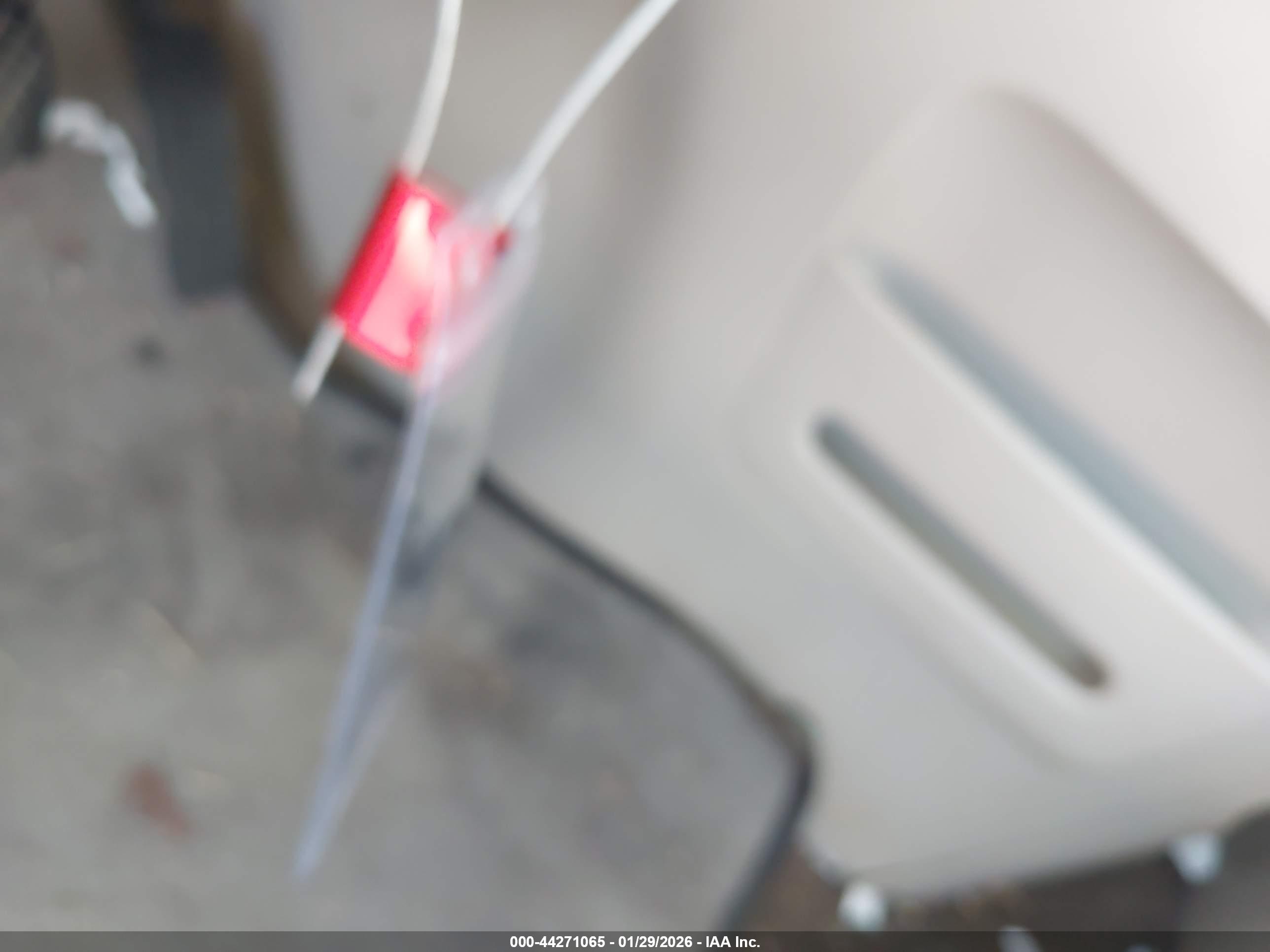 SATURN VUE image 11