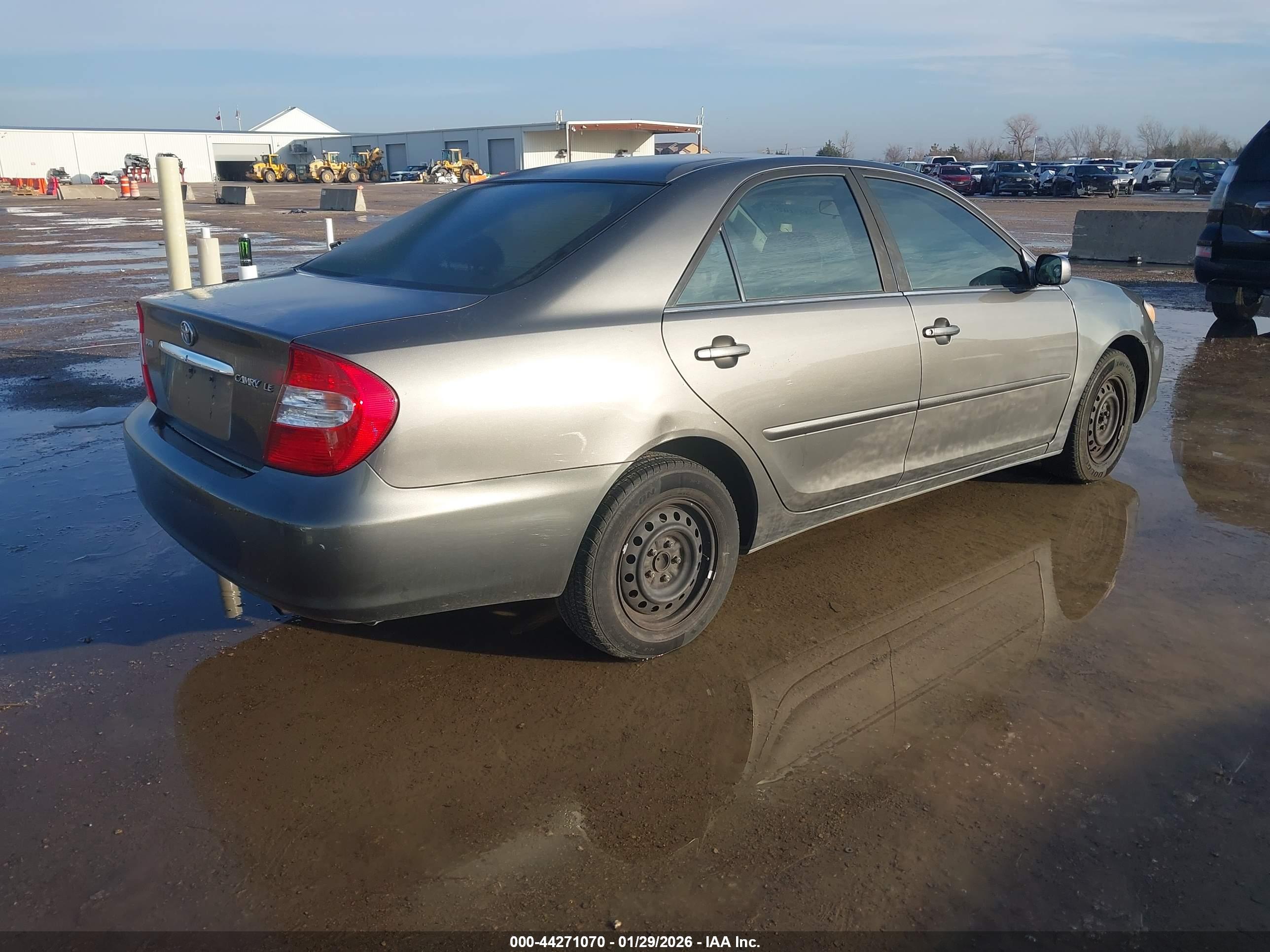 TOYOTA CAMRY image 4