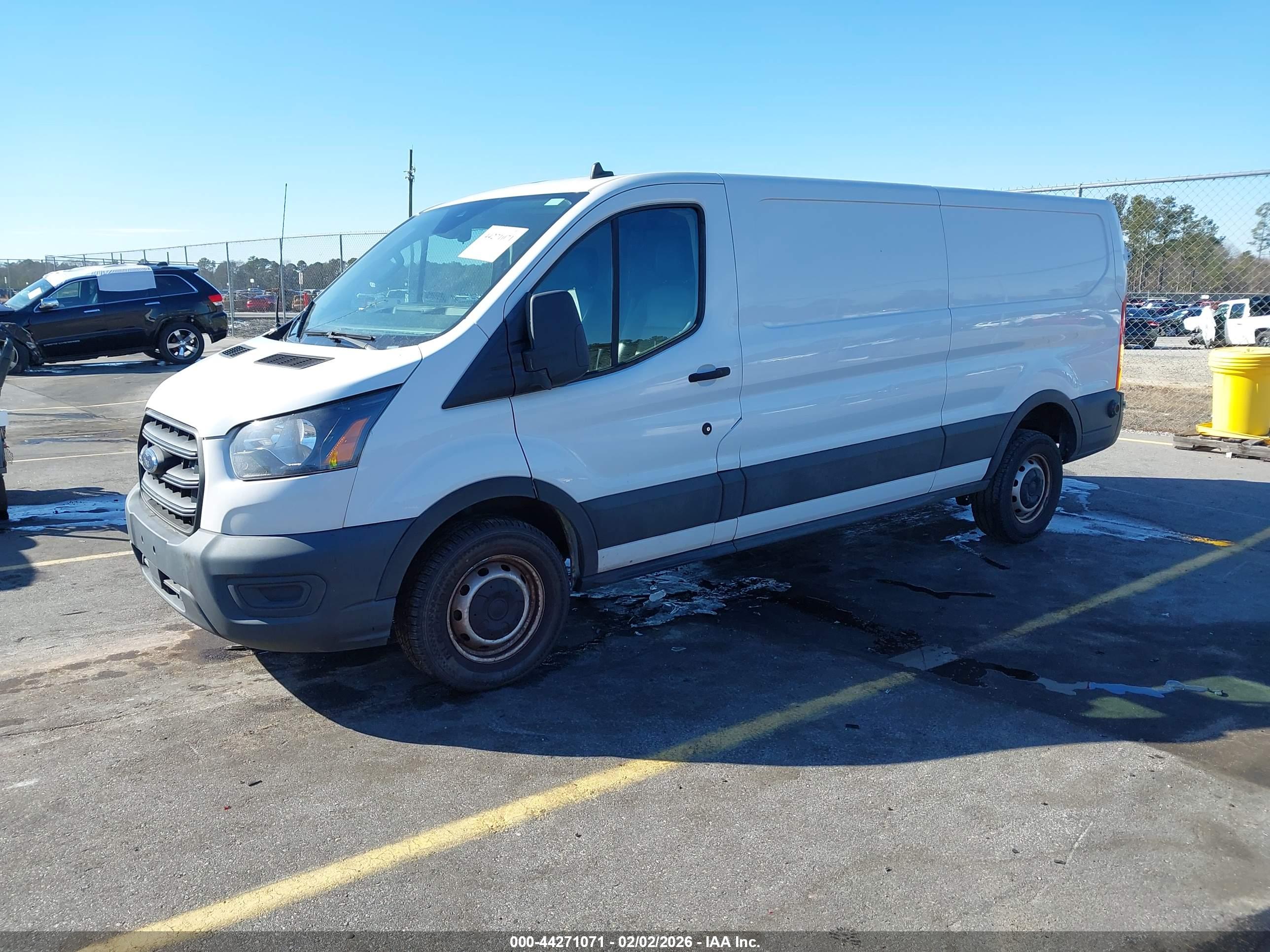 FORD TRANSIT-250 image 2