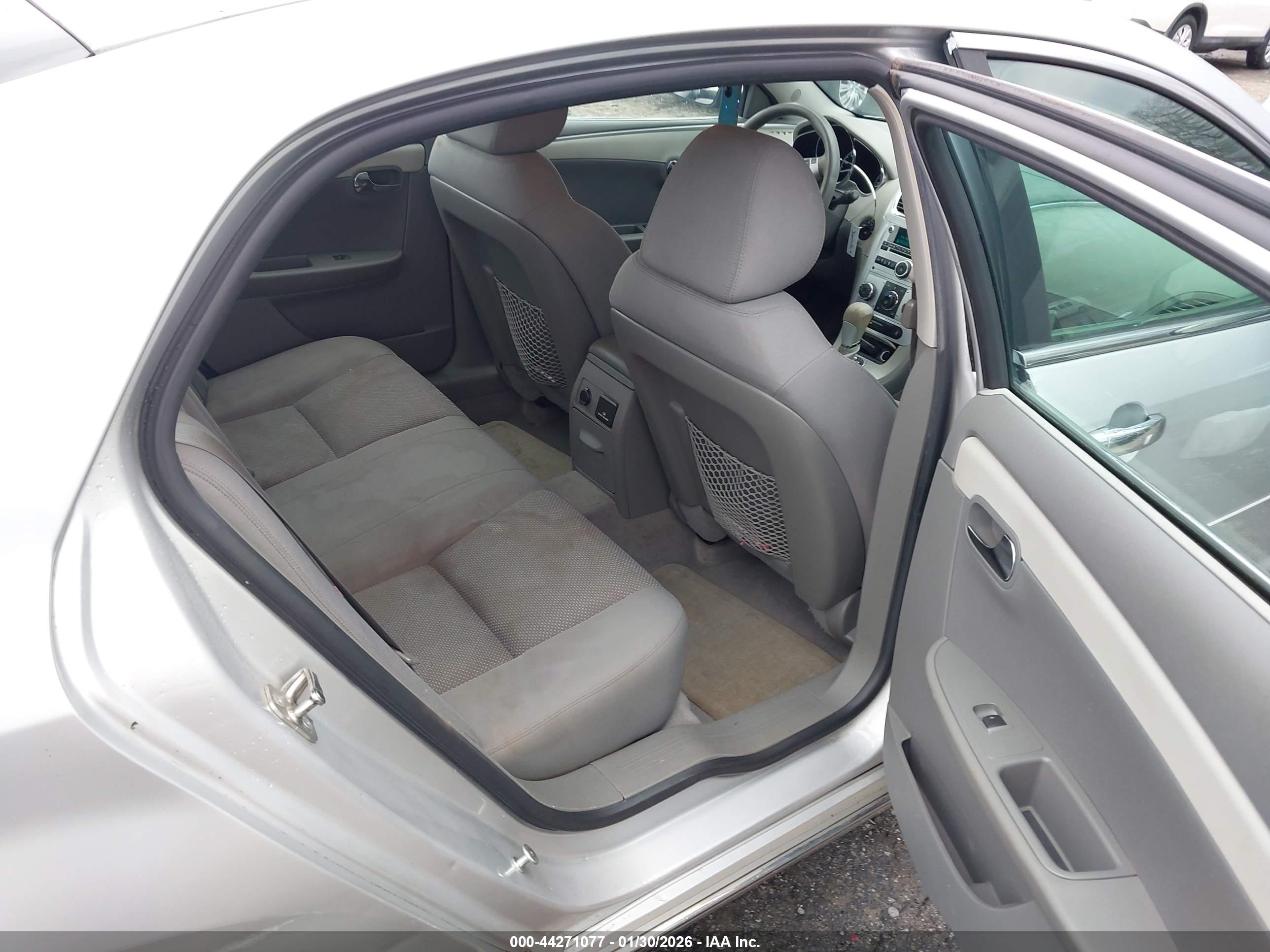 CHEVROLET MALIBU image 8