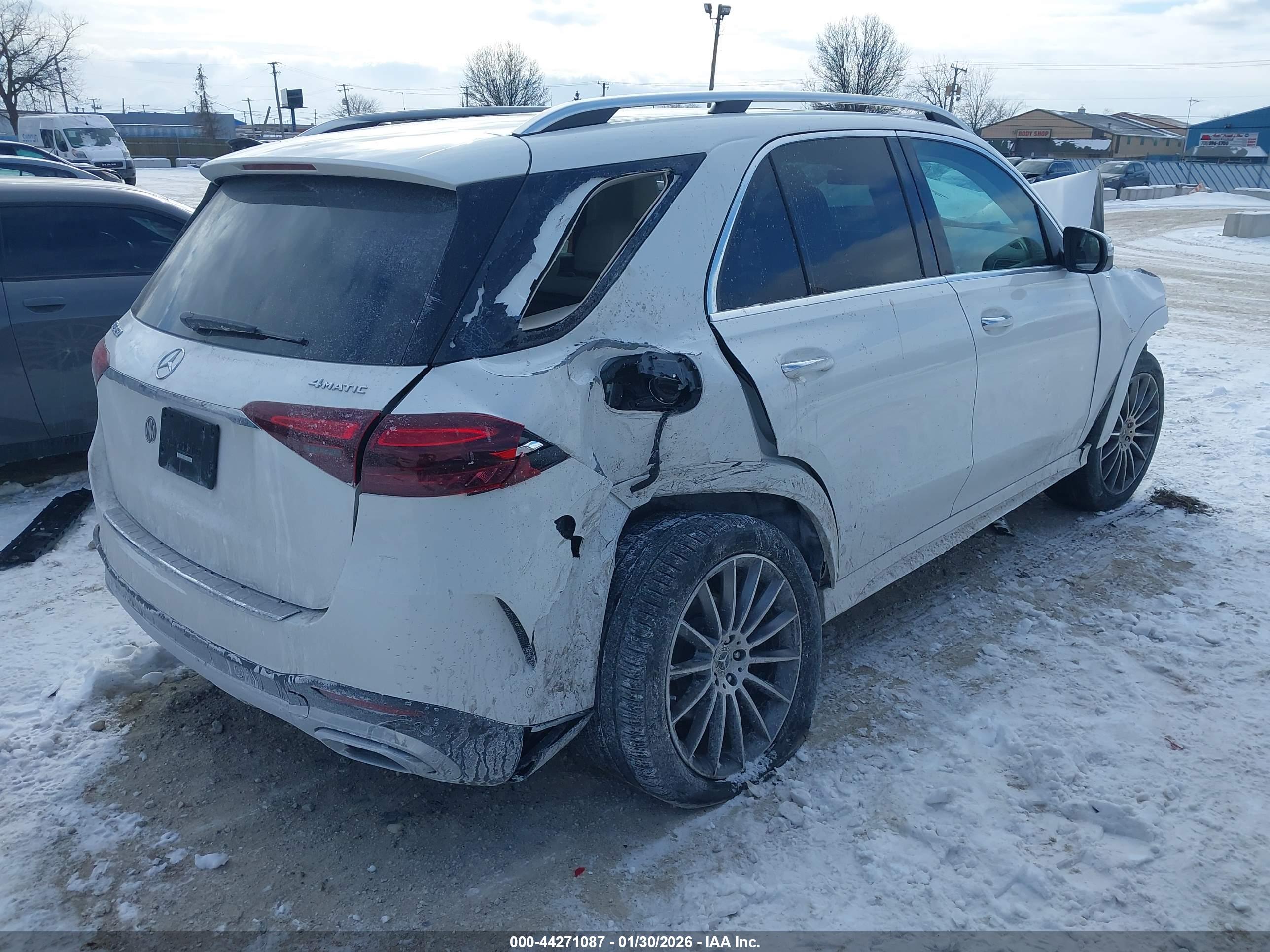 MERCEDES-BENZ GLE image 4