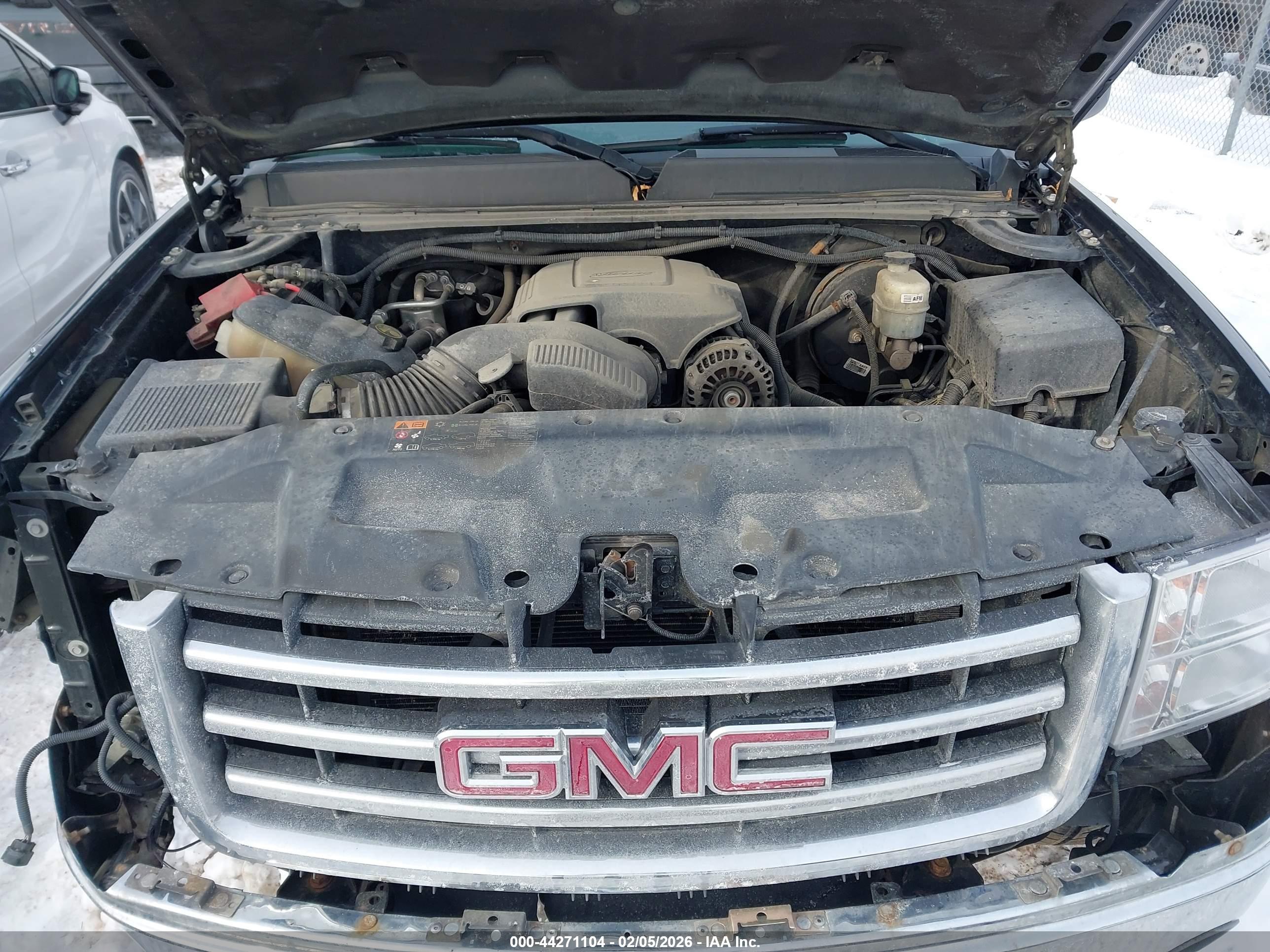 GMC SIERRA image 10