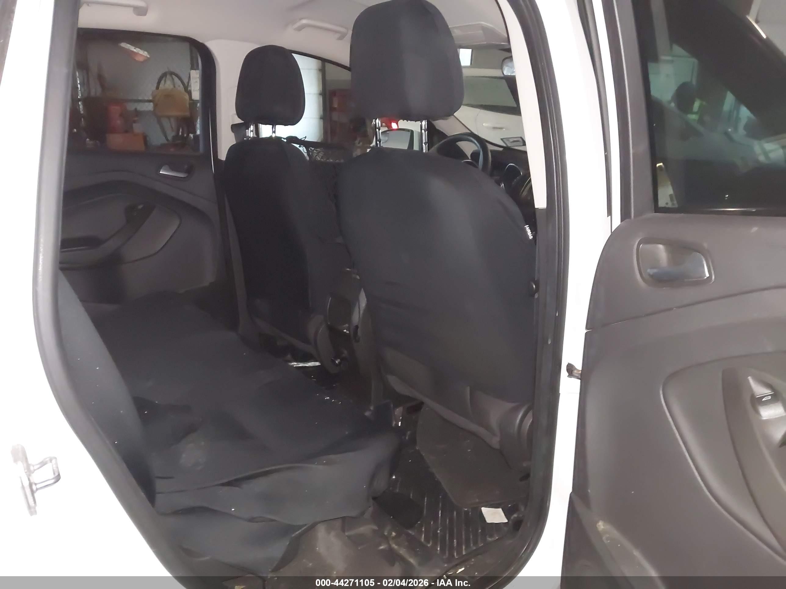 FORD ESCAPE image 8