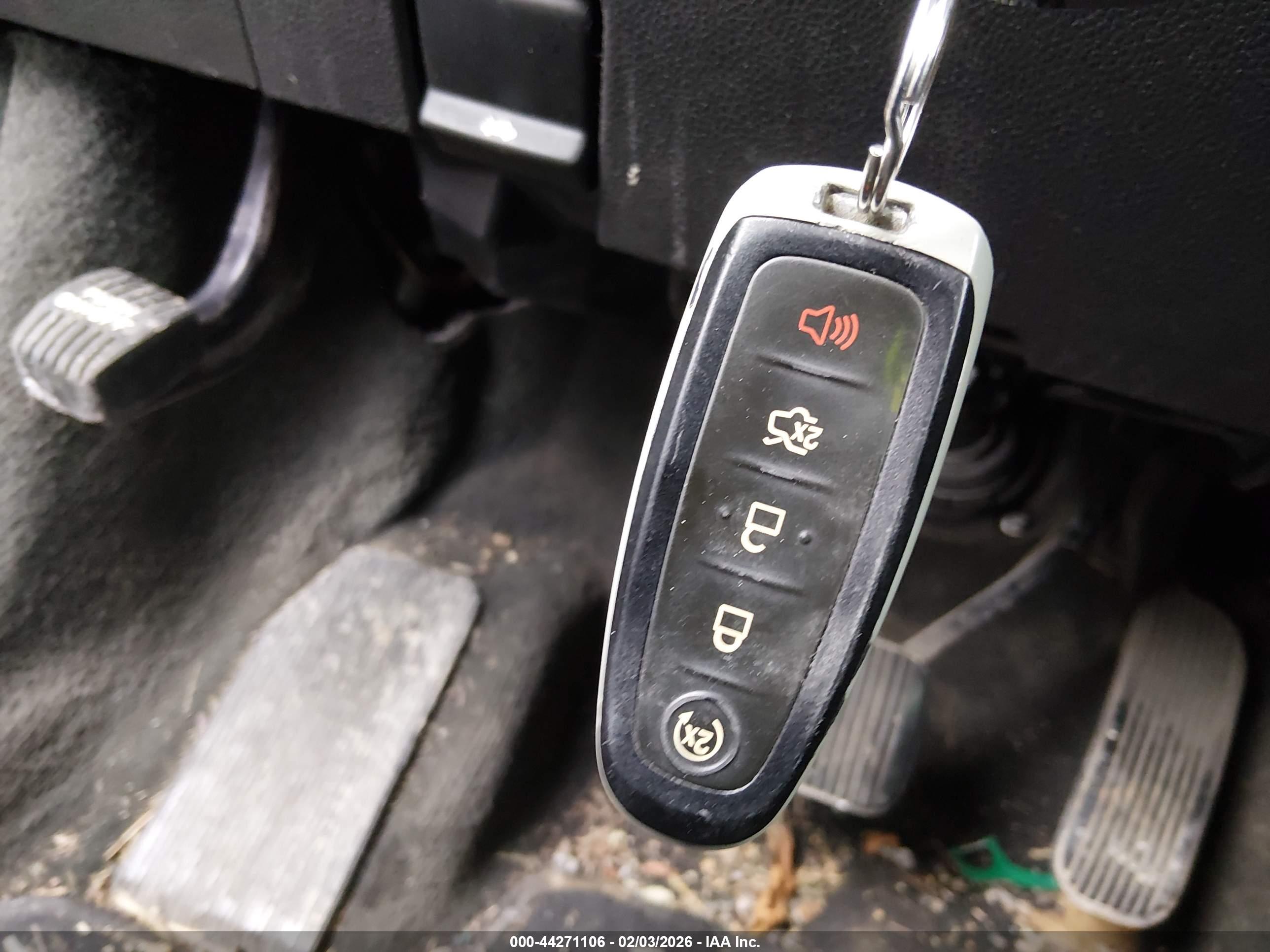 FORD EXPLORER image 11