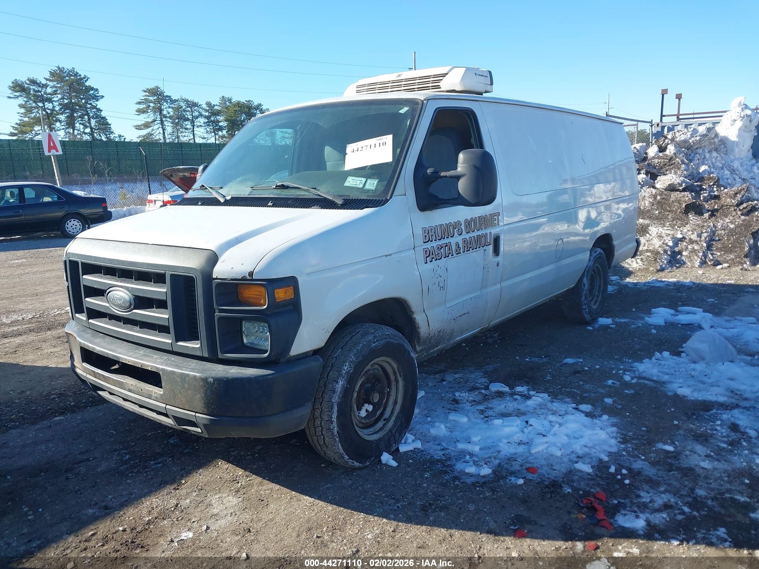 FORD E-350 image 2