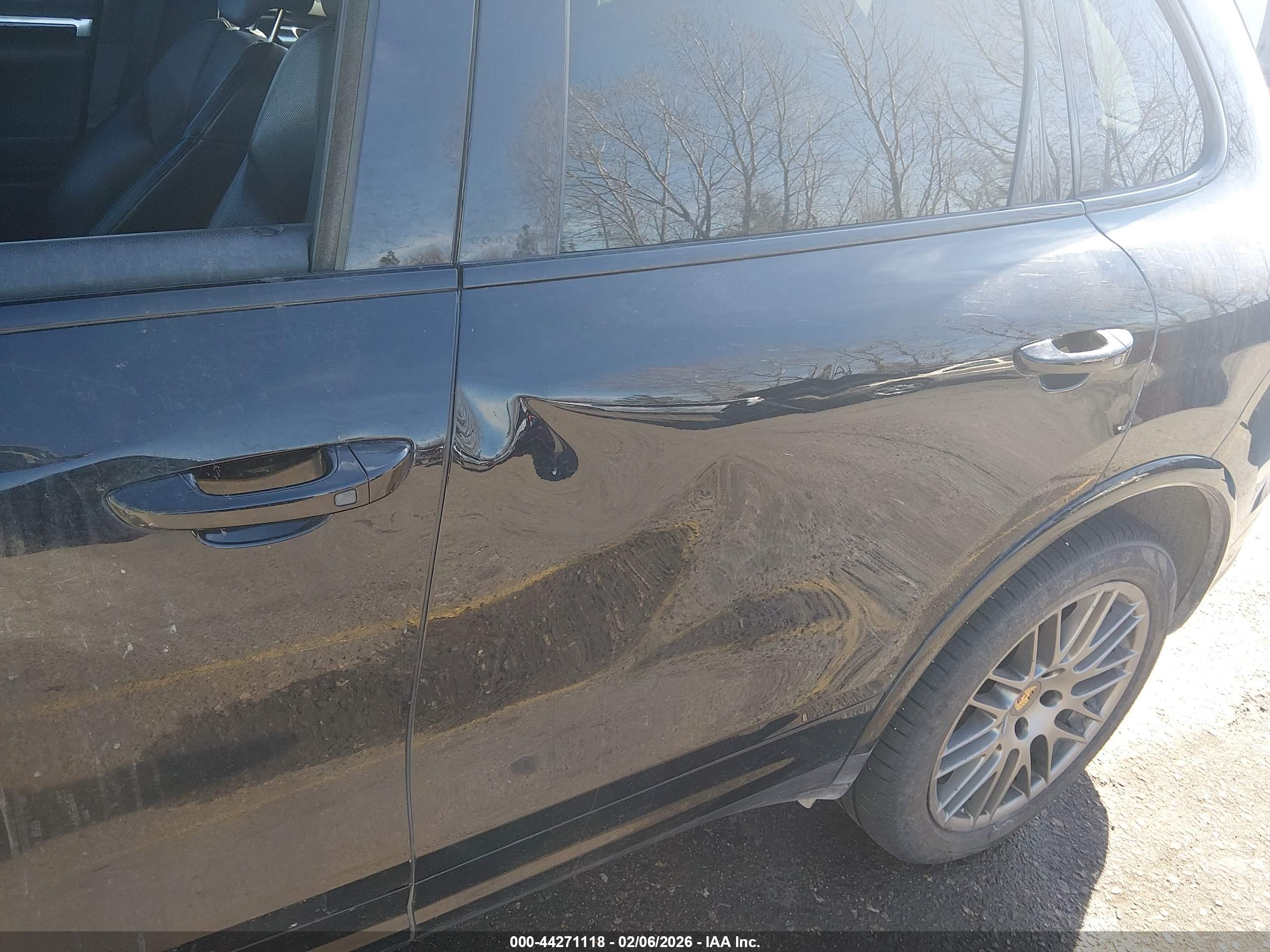 PORSCHE CAYENNE image 6