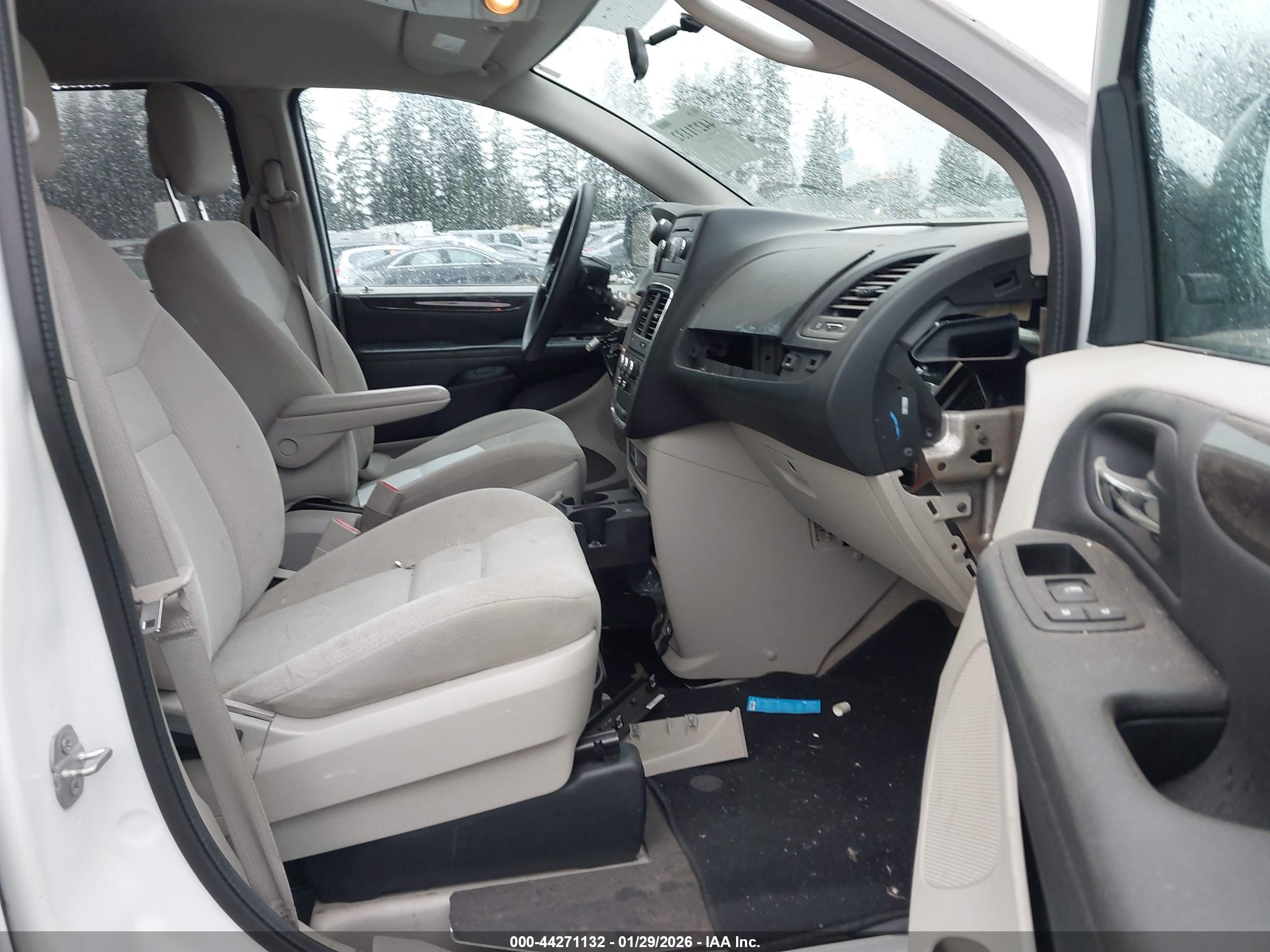 DODGE GRAND image 5