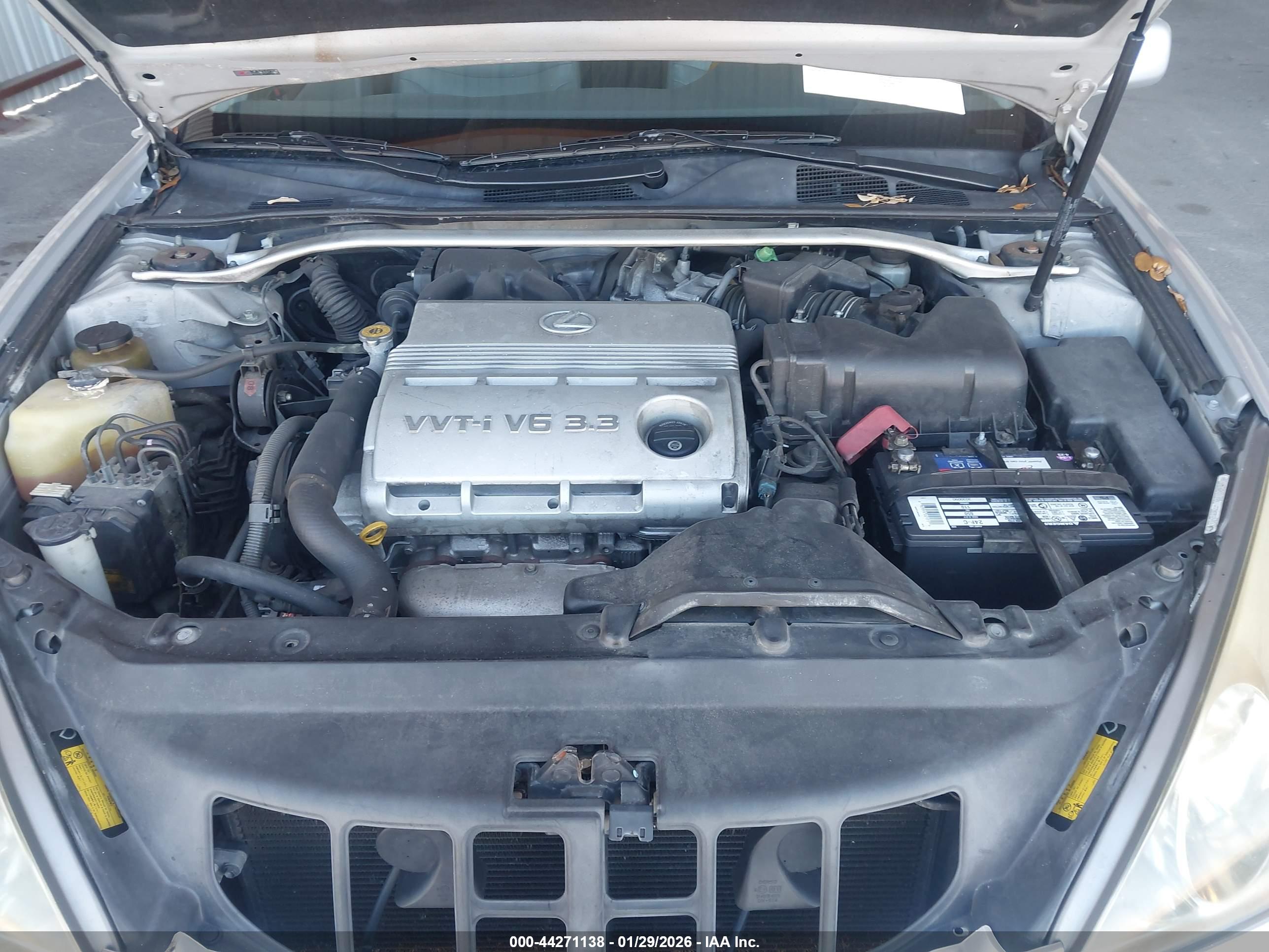LEXUS ES image 10