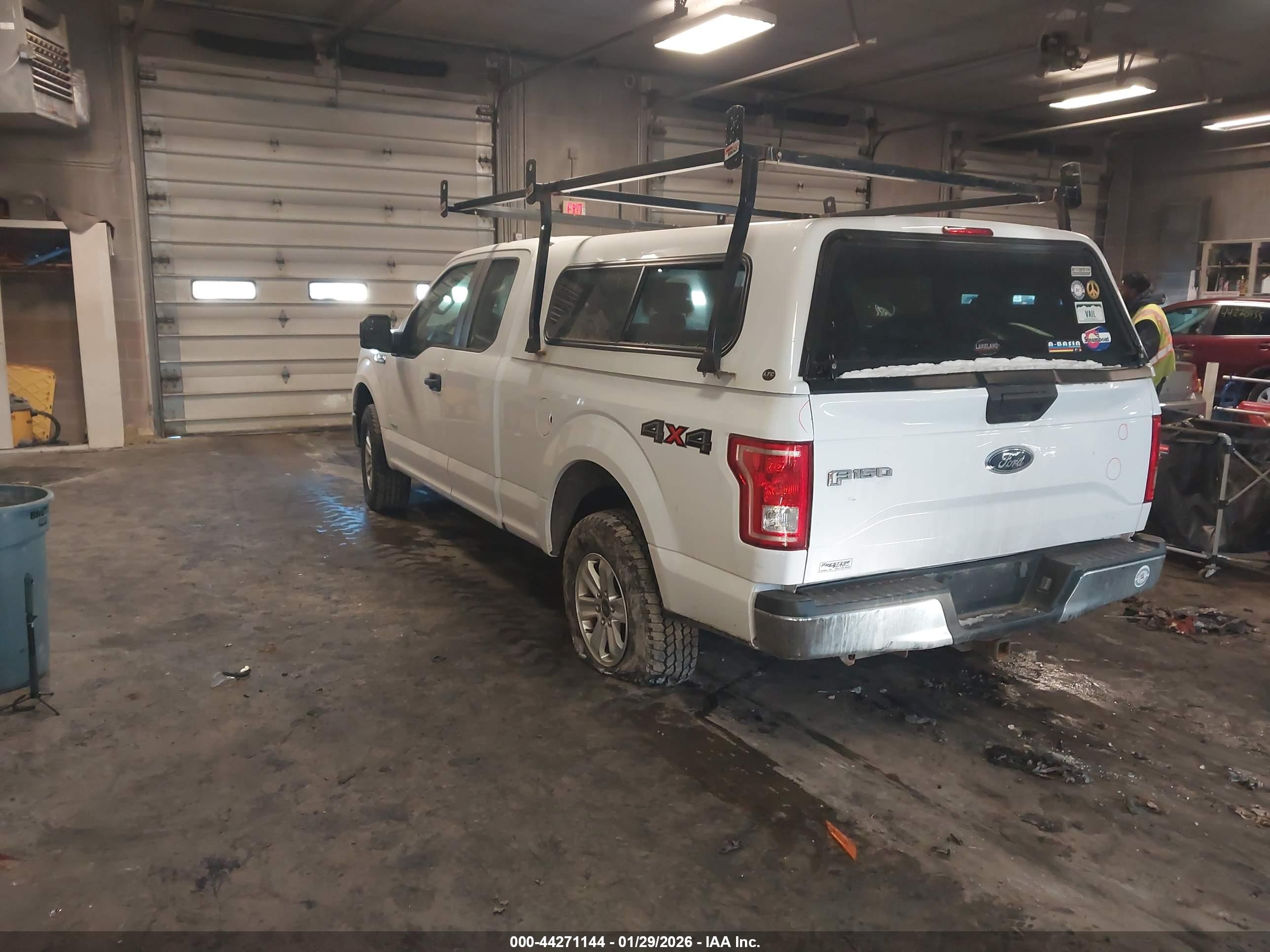 FORD F-150 image 3