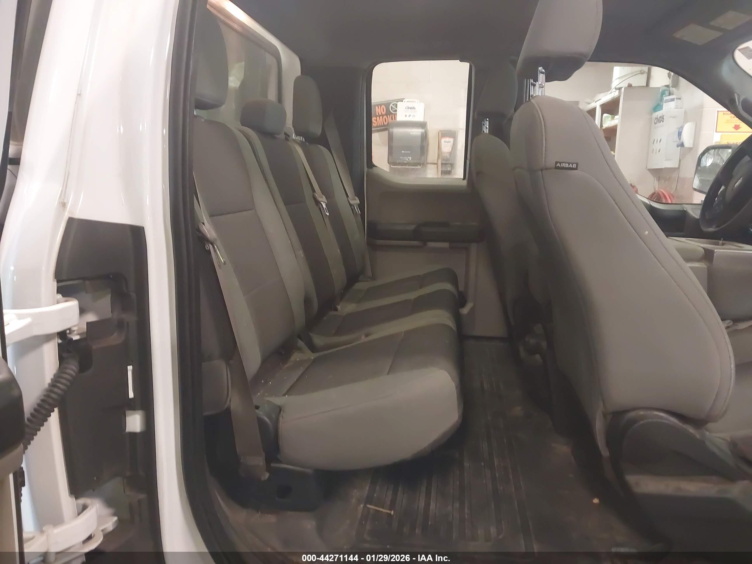 FORD F-150 image 8