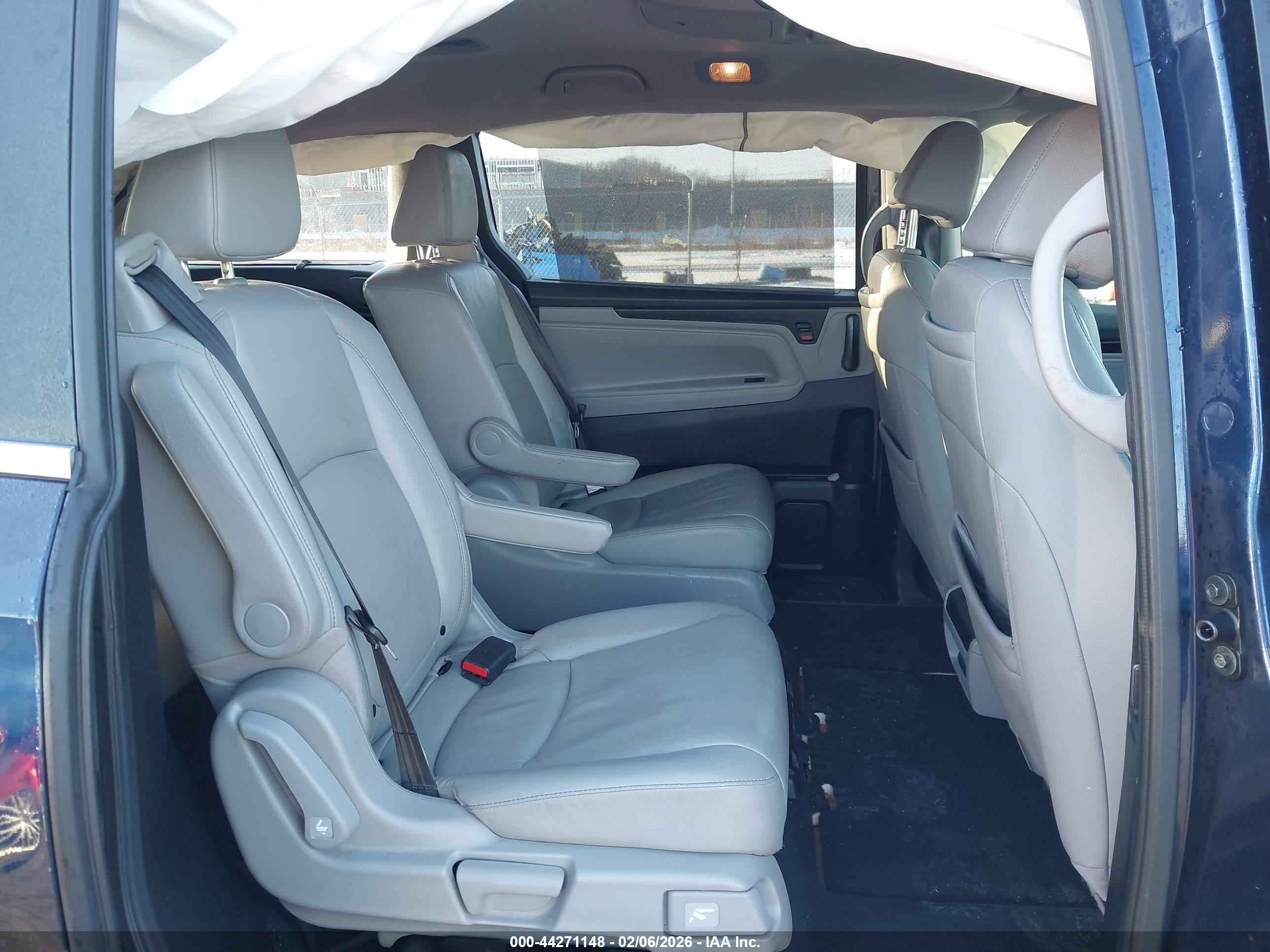HONDA ODYSSEY image 8