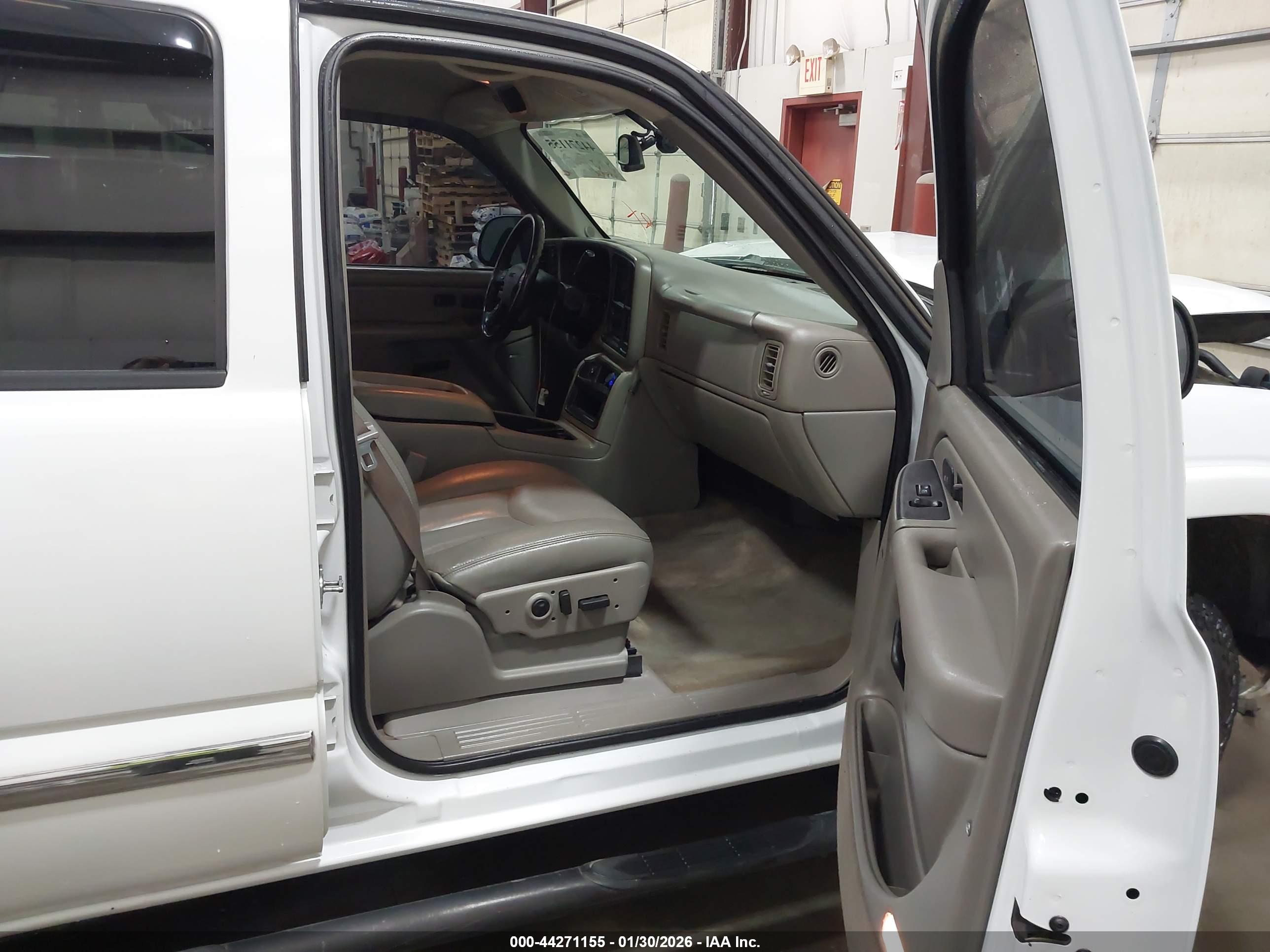 GMC SIERRA image 5