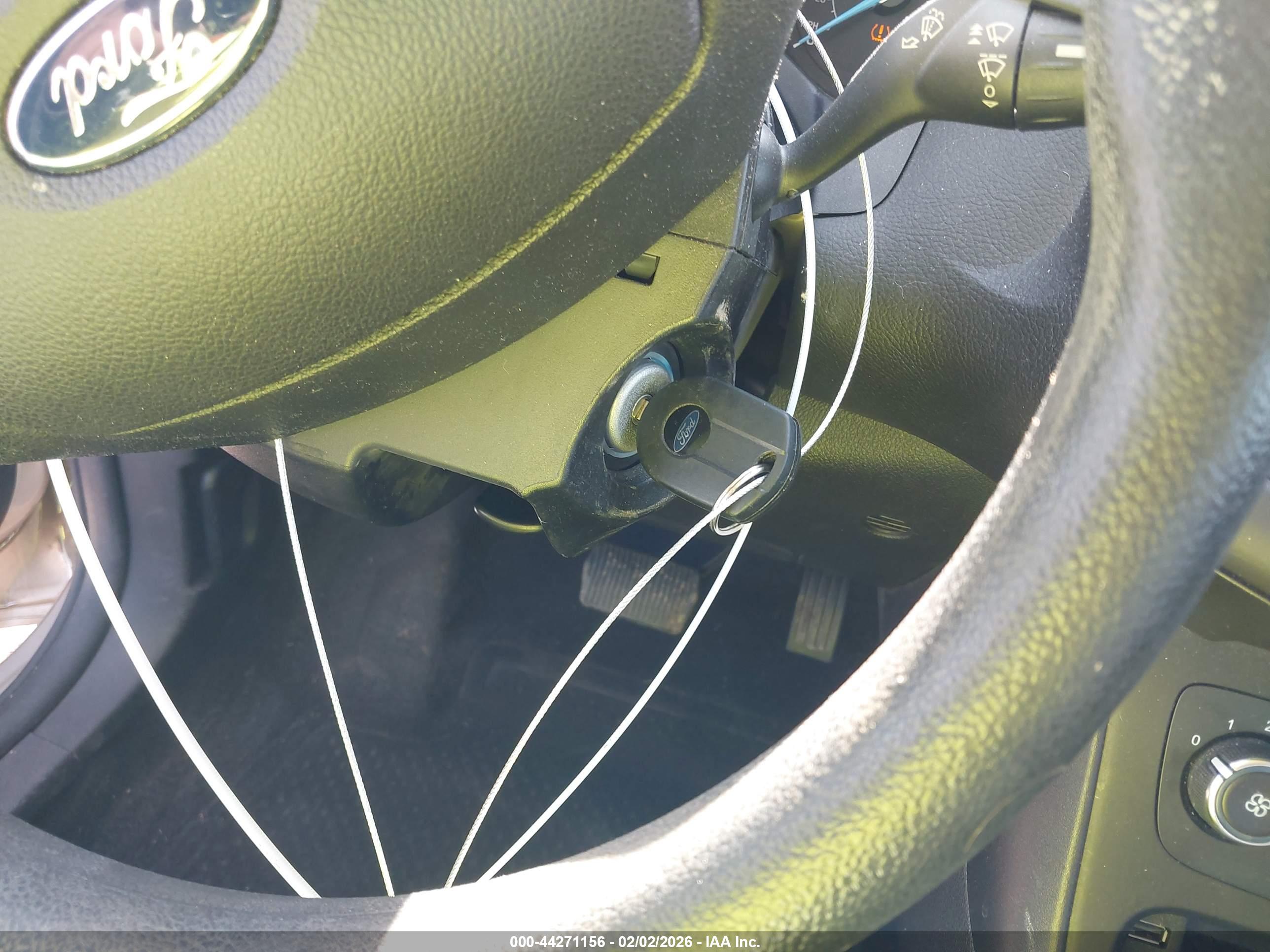 FORD FOCUS image 11