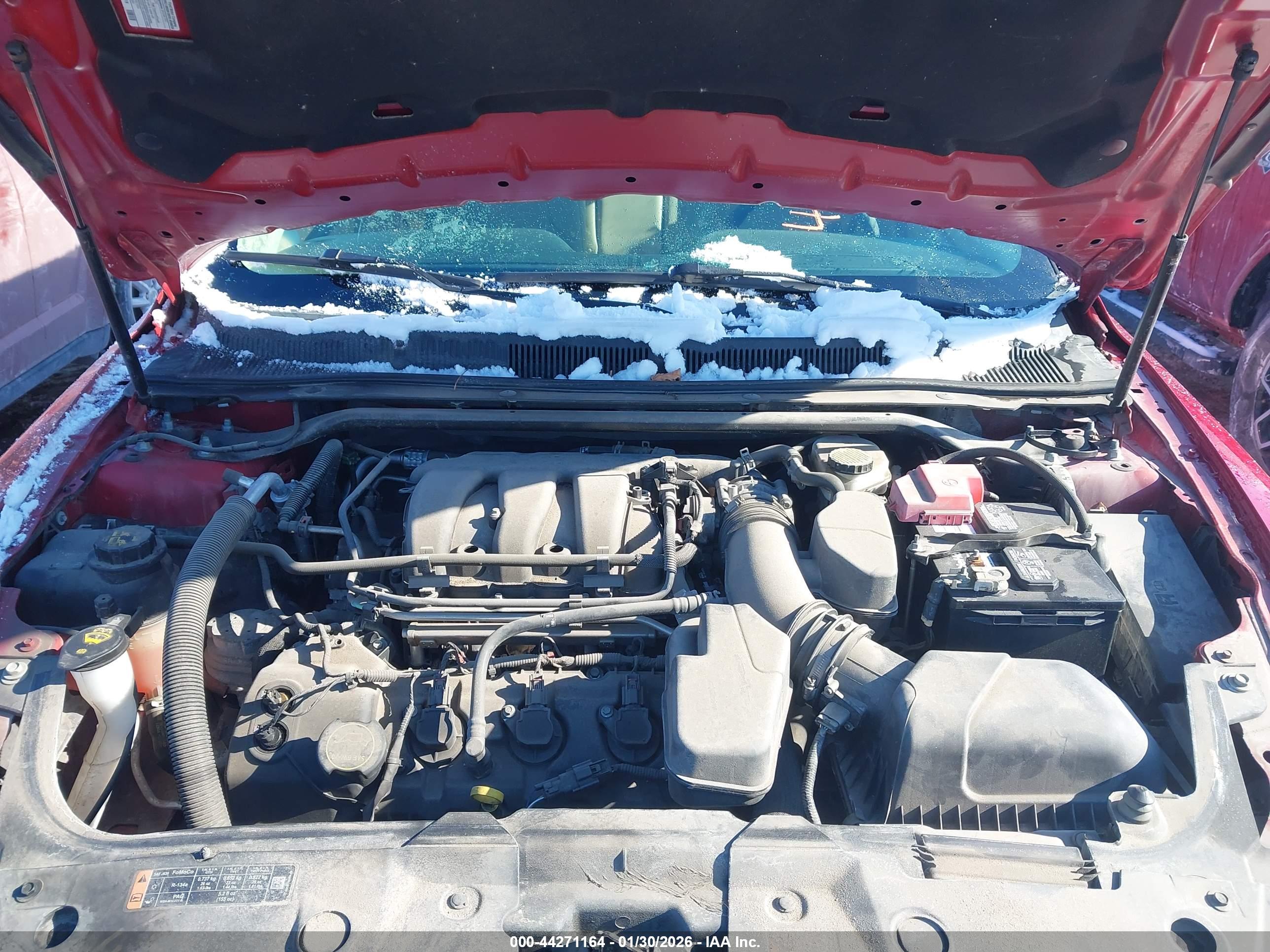 FORD TAURUS image 10