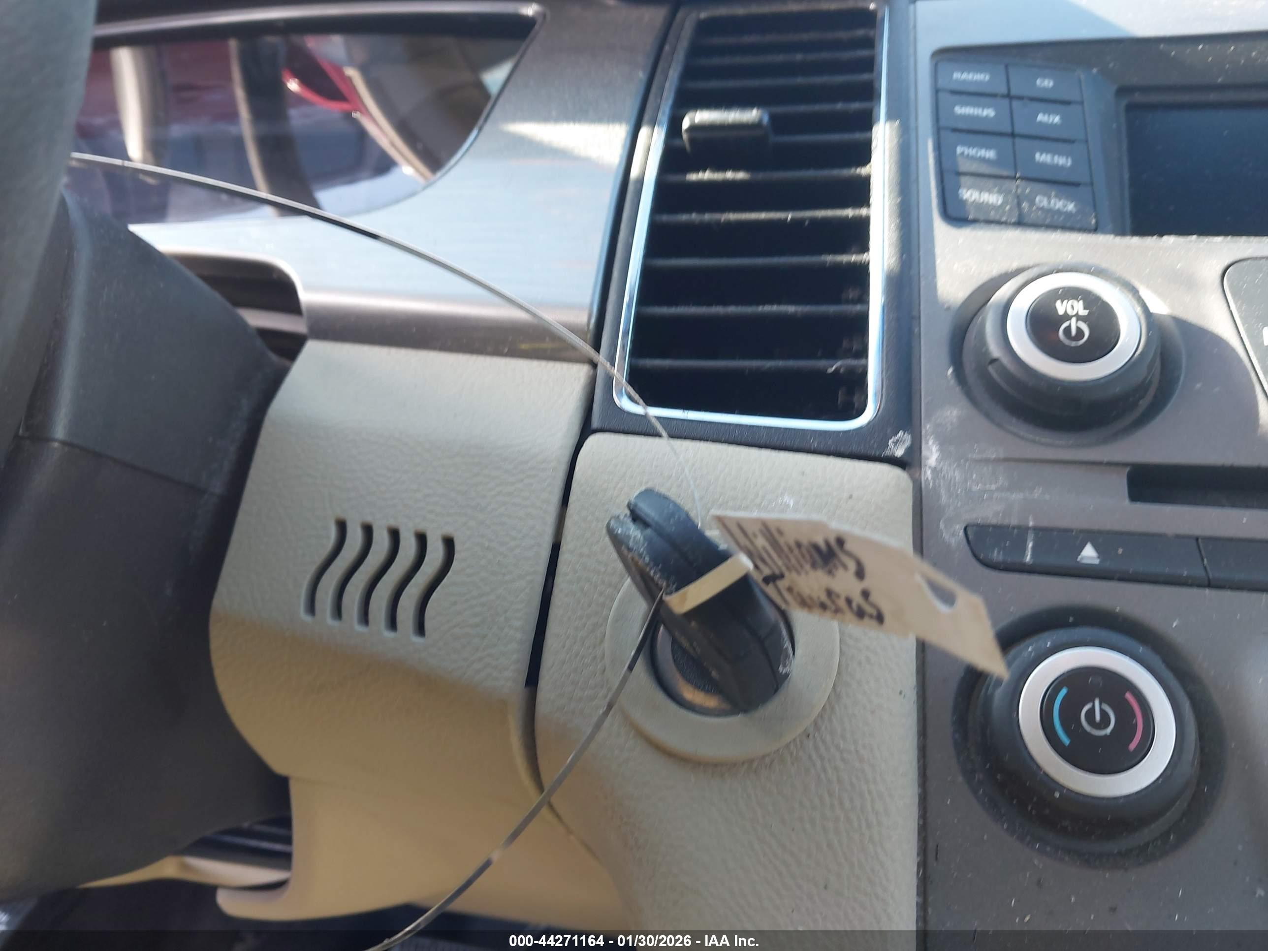 FORD TAURUS image 11