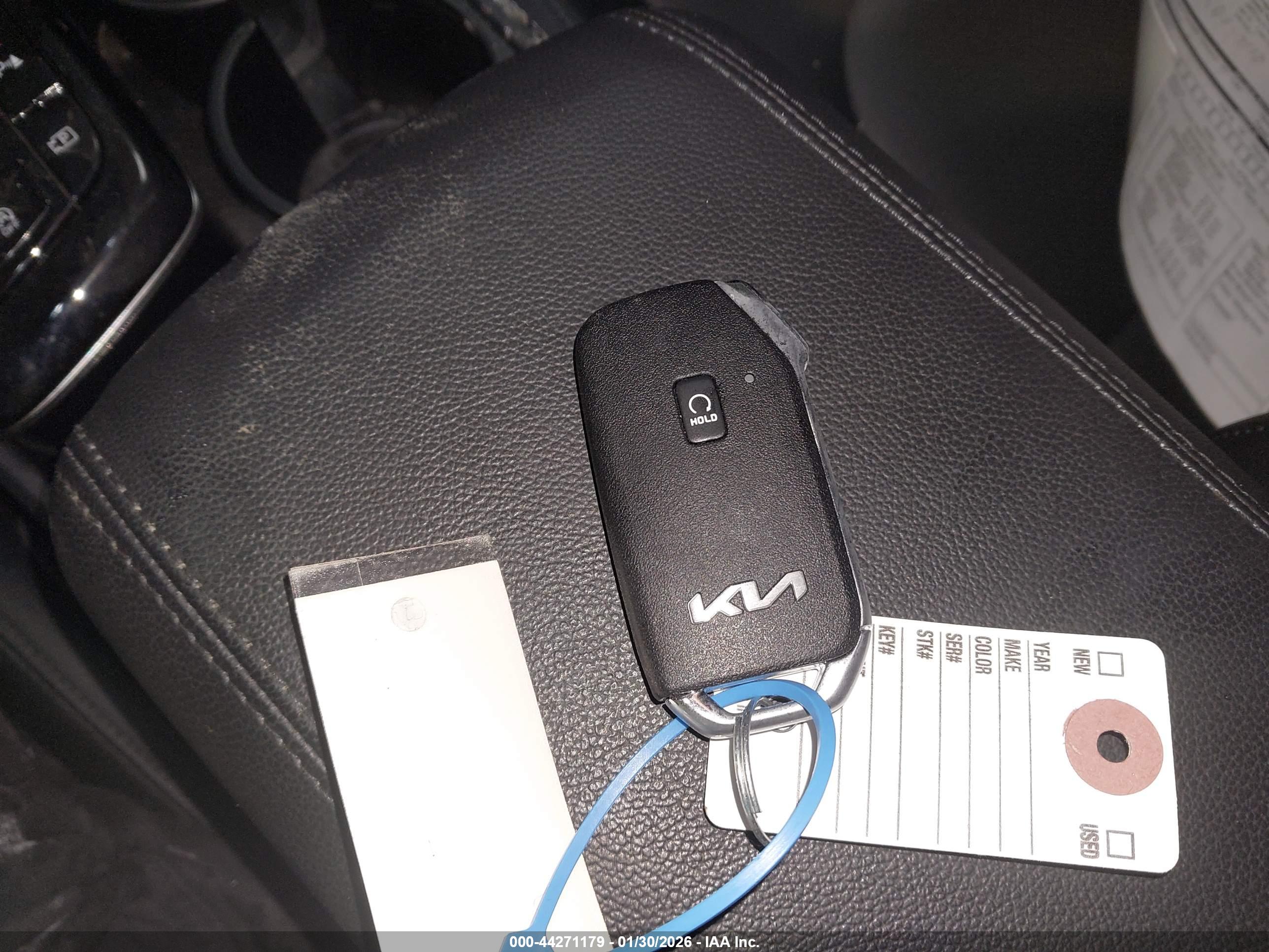 KIA SPORTAGE image 11