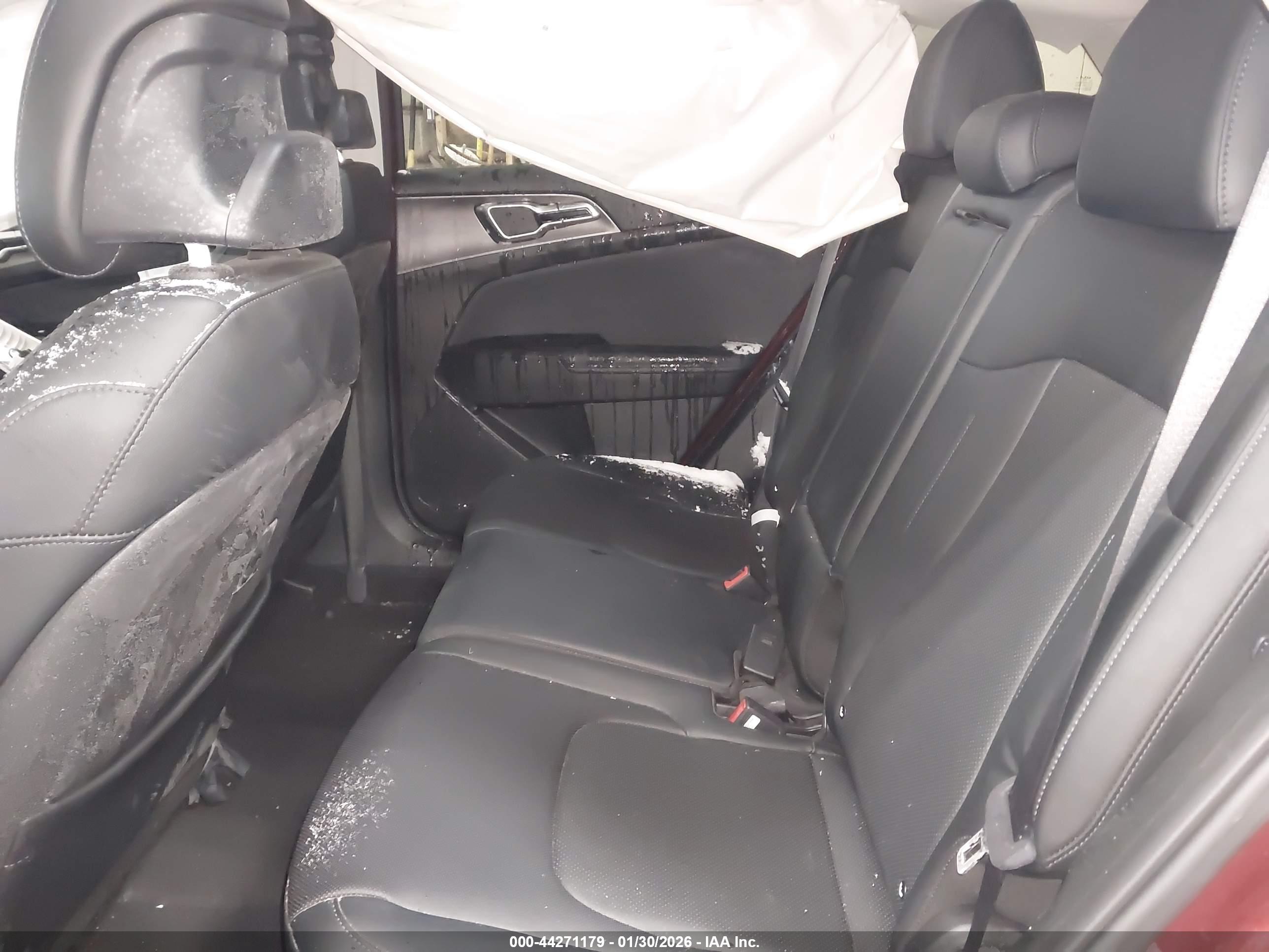 KIA SPORTAGE image 8