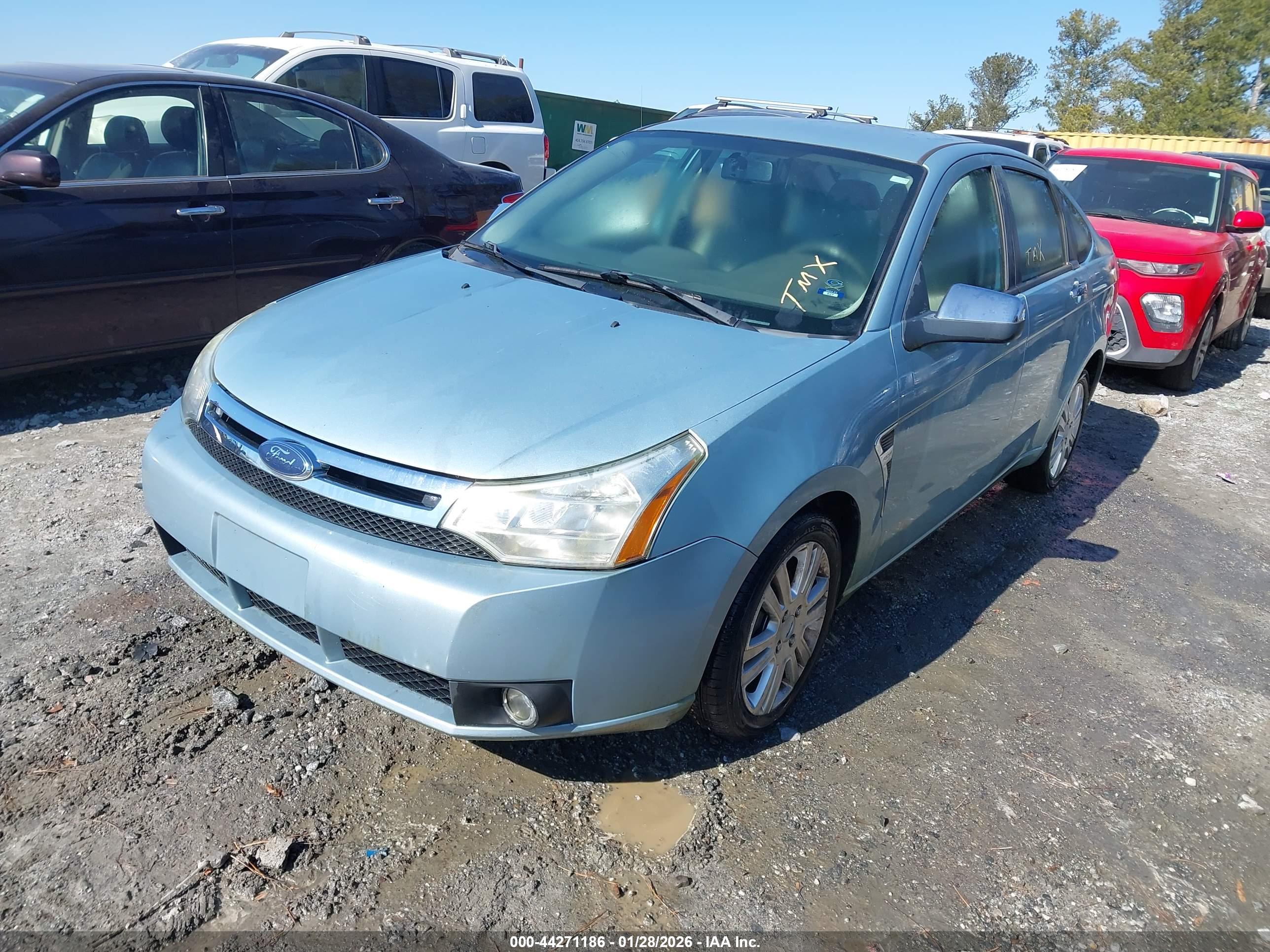 FORD FOCUS image 2