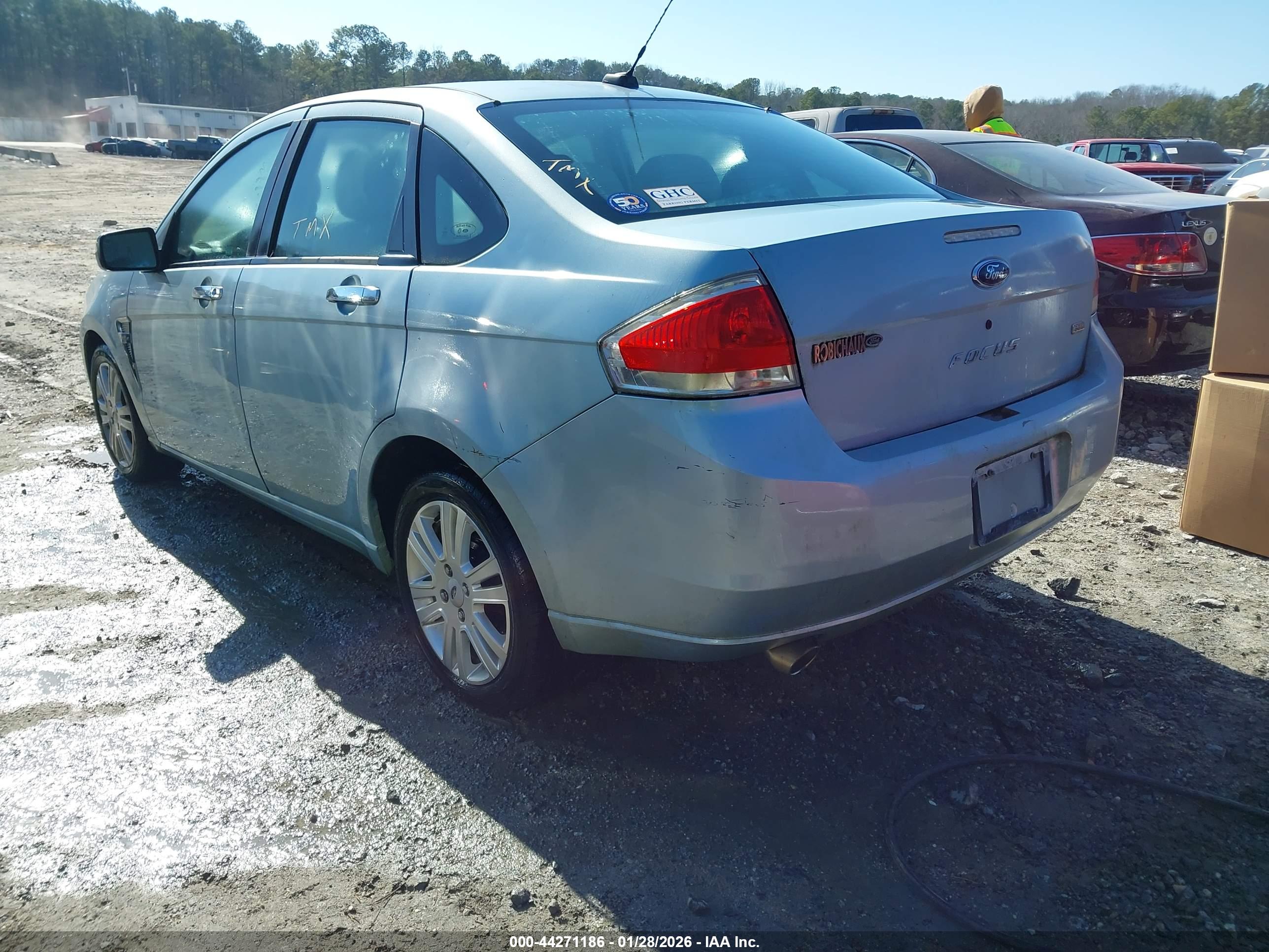 FORD FOCUS image 3