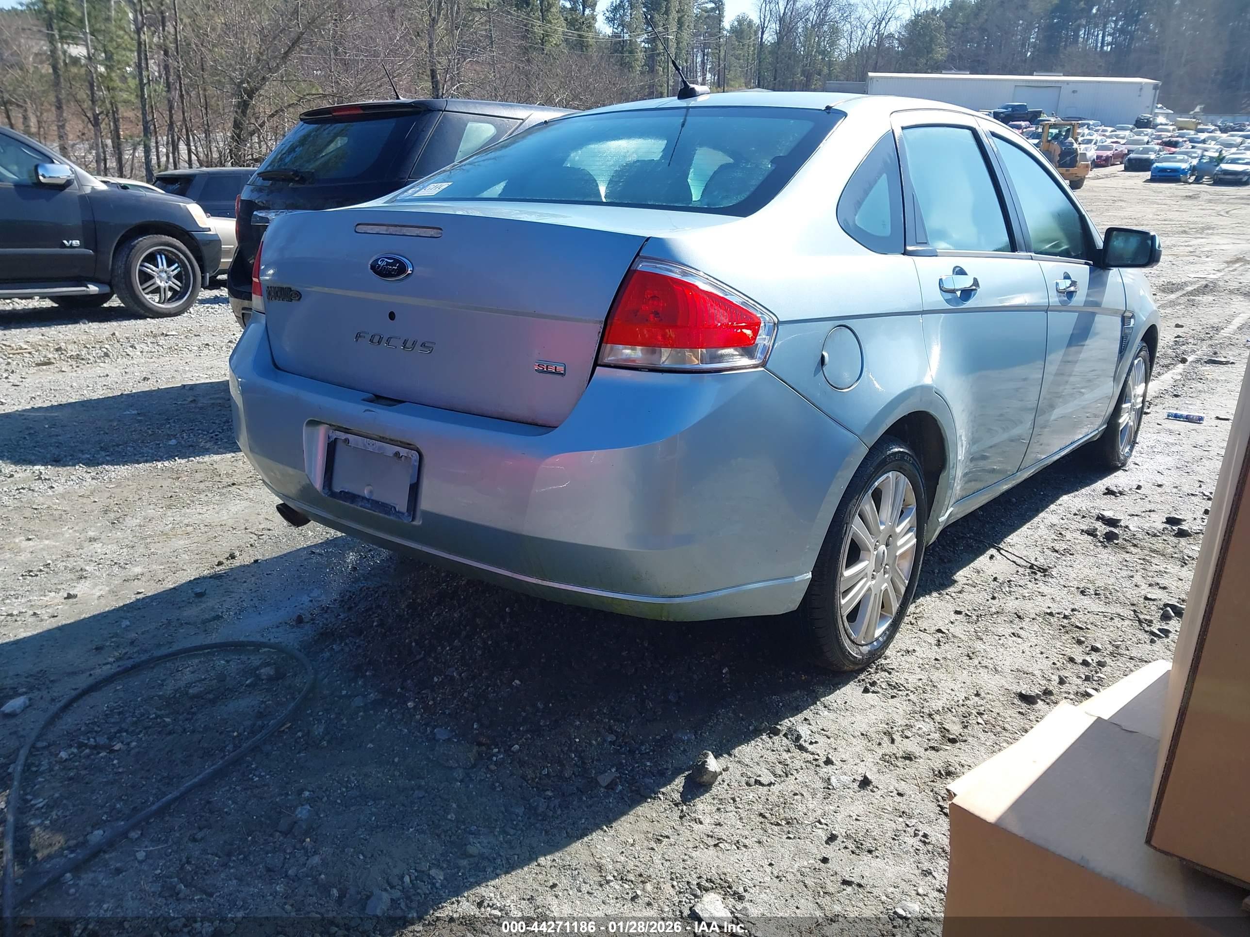 FORD FOCUS image 4