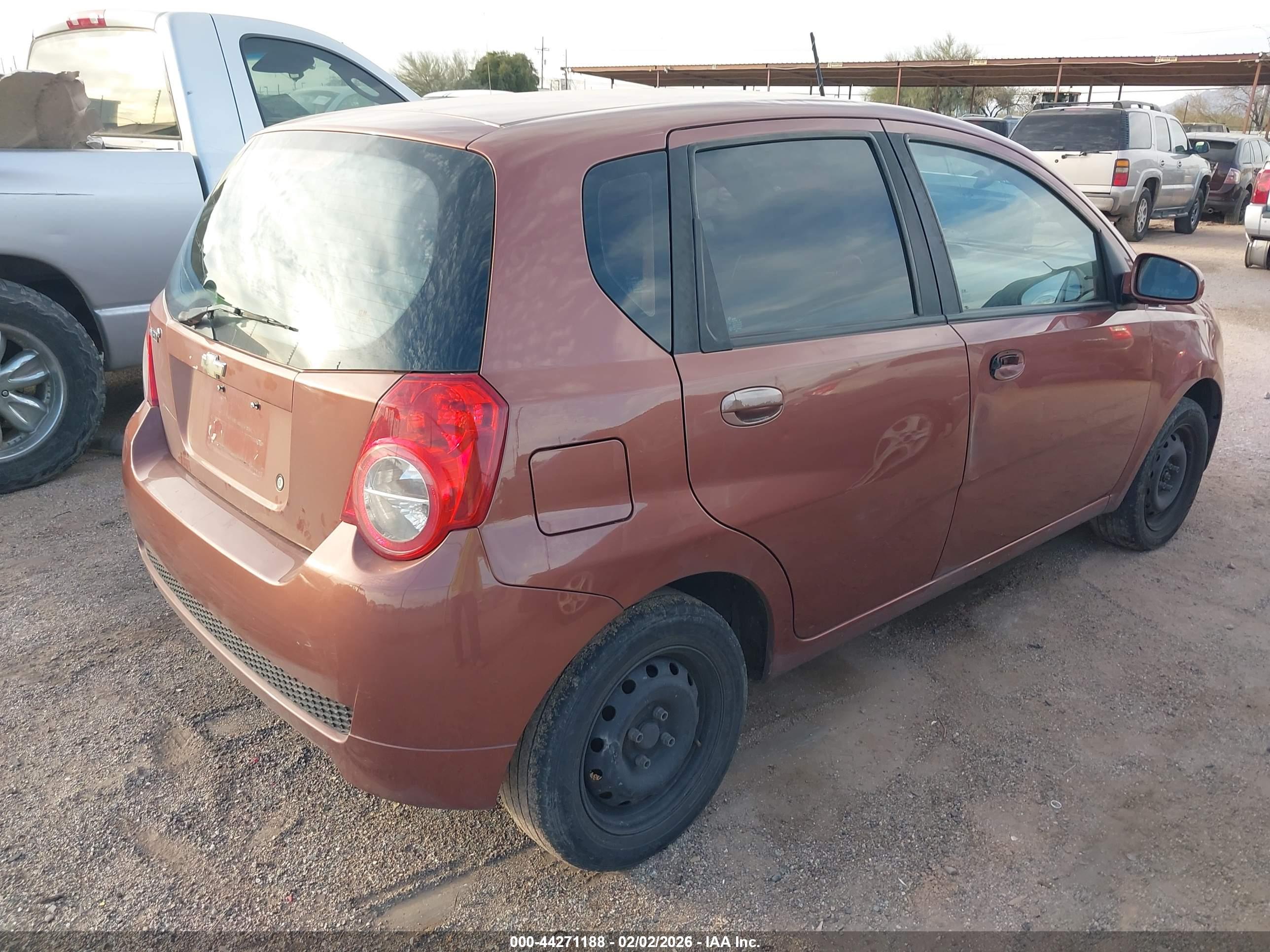 CHEVROLET AVEO image 4