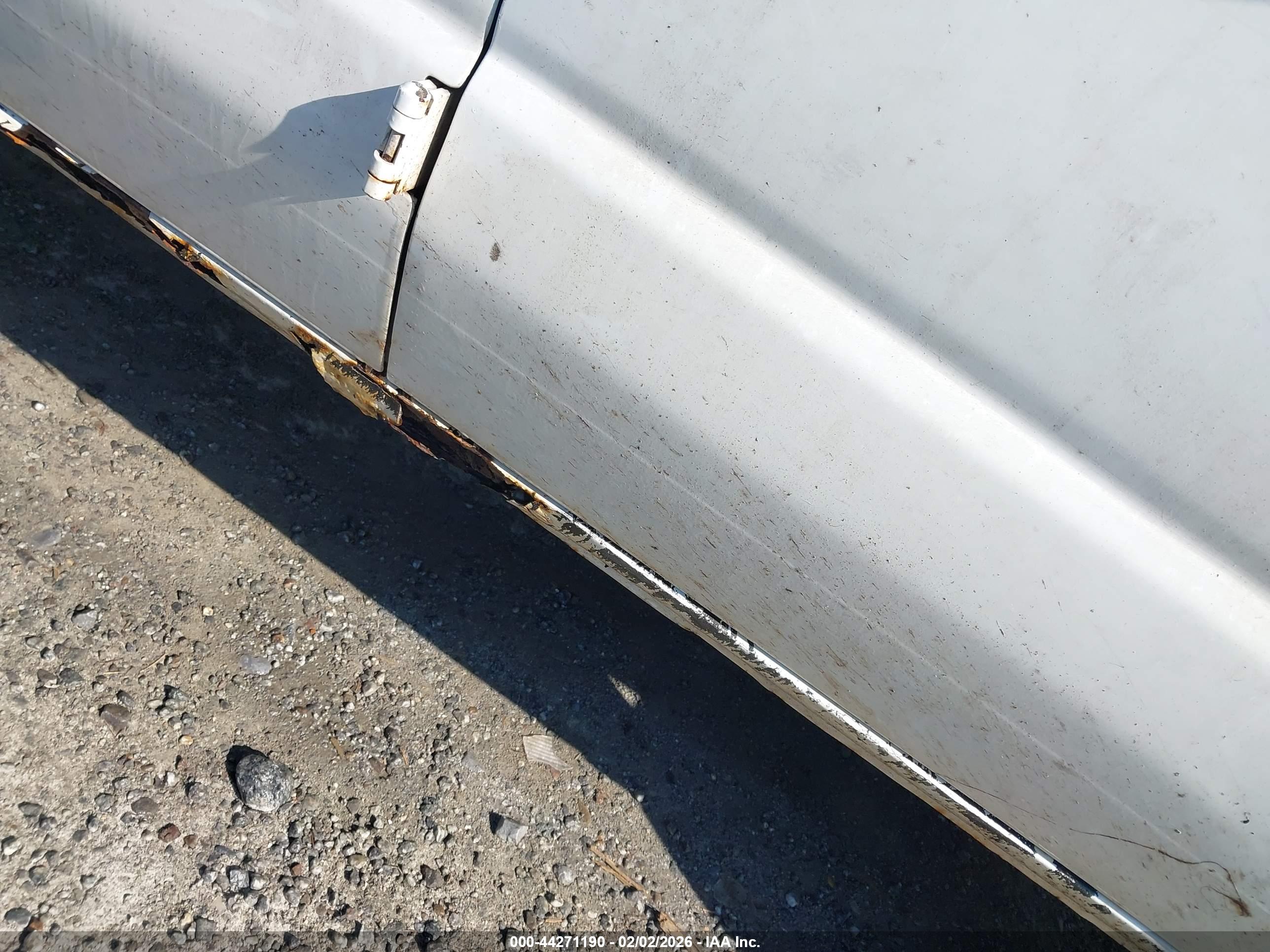 FORD E-250 image 6