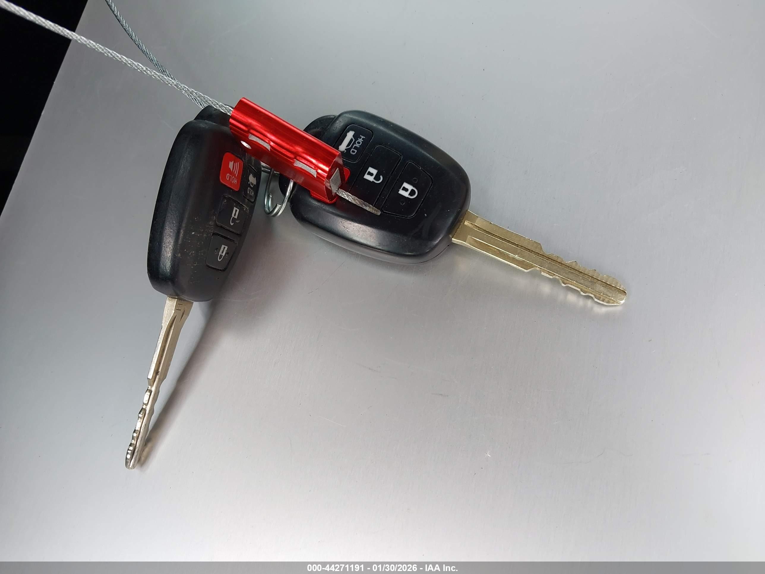 TOYOTA COROLLA image 11