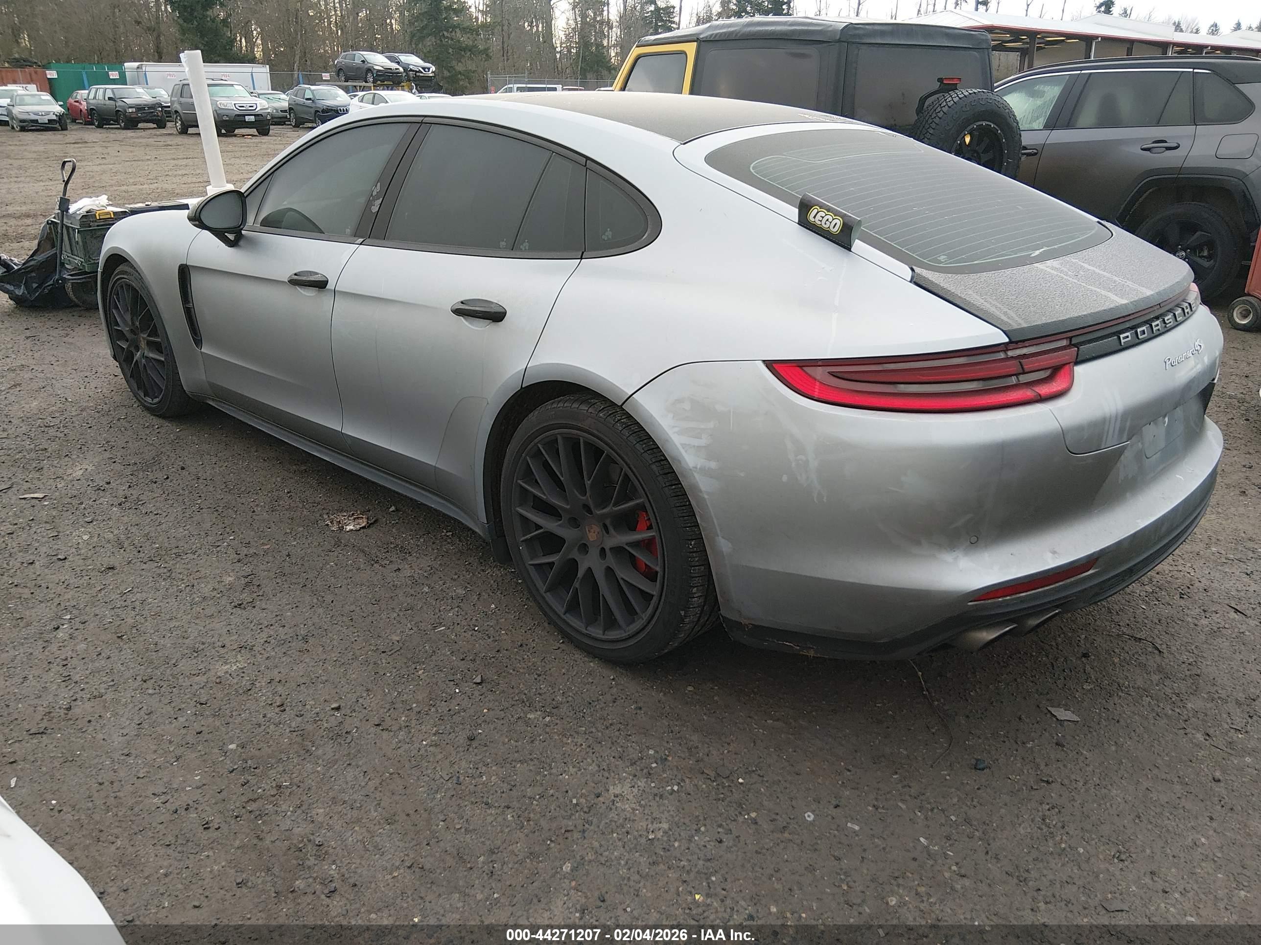 PORSCHE PANAMERA image 3