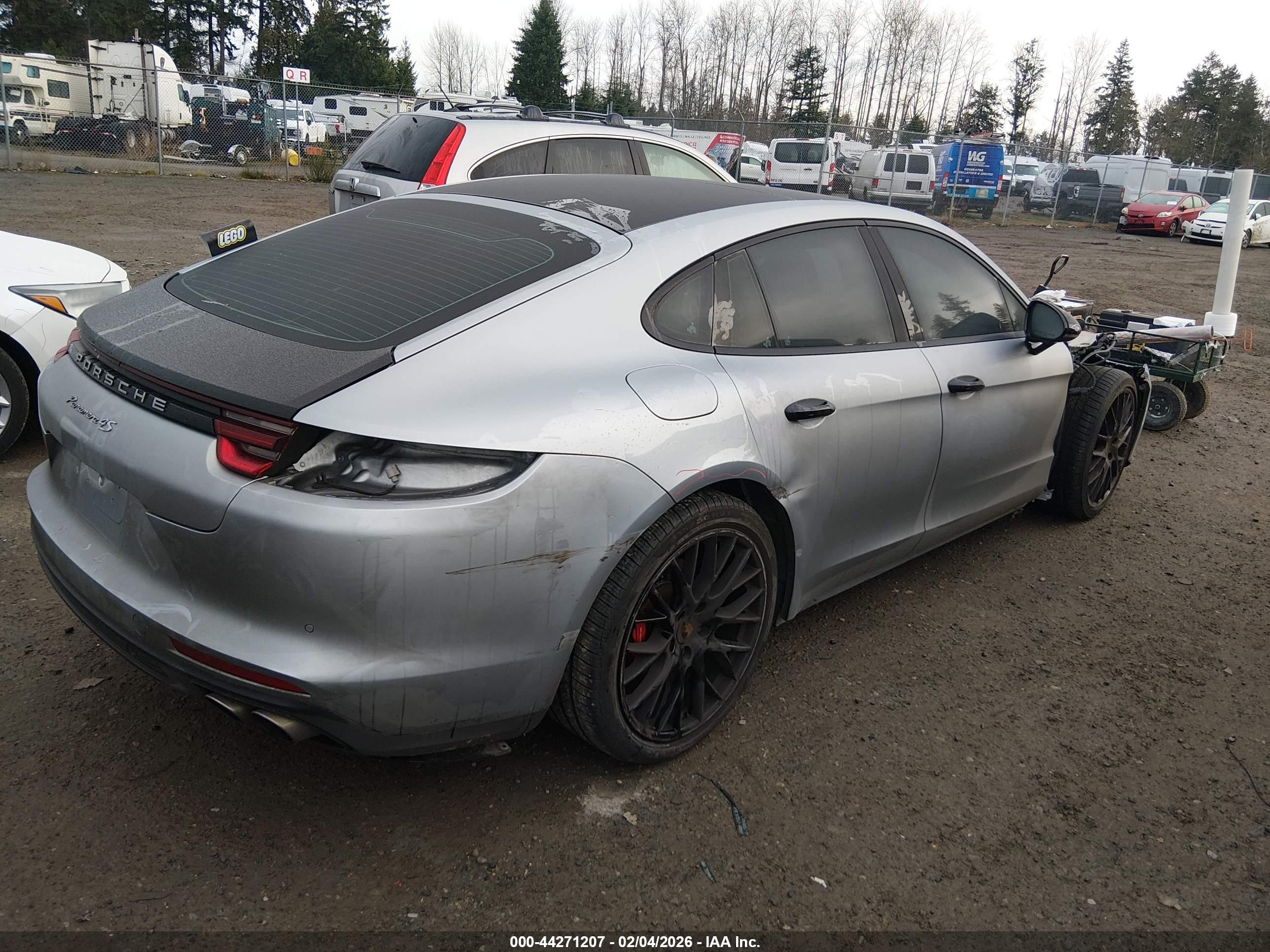 PORSCHE PANAMERA image 4