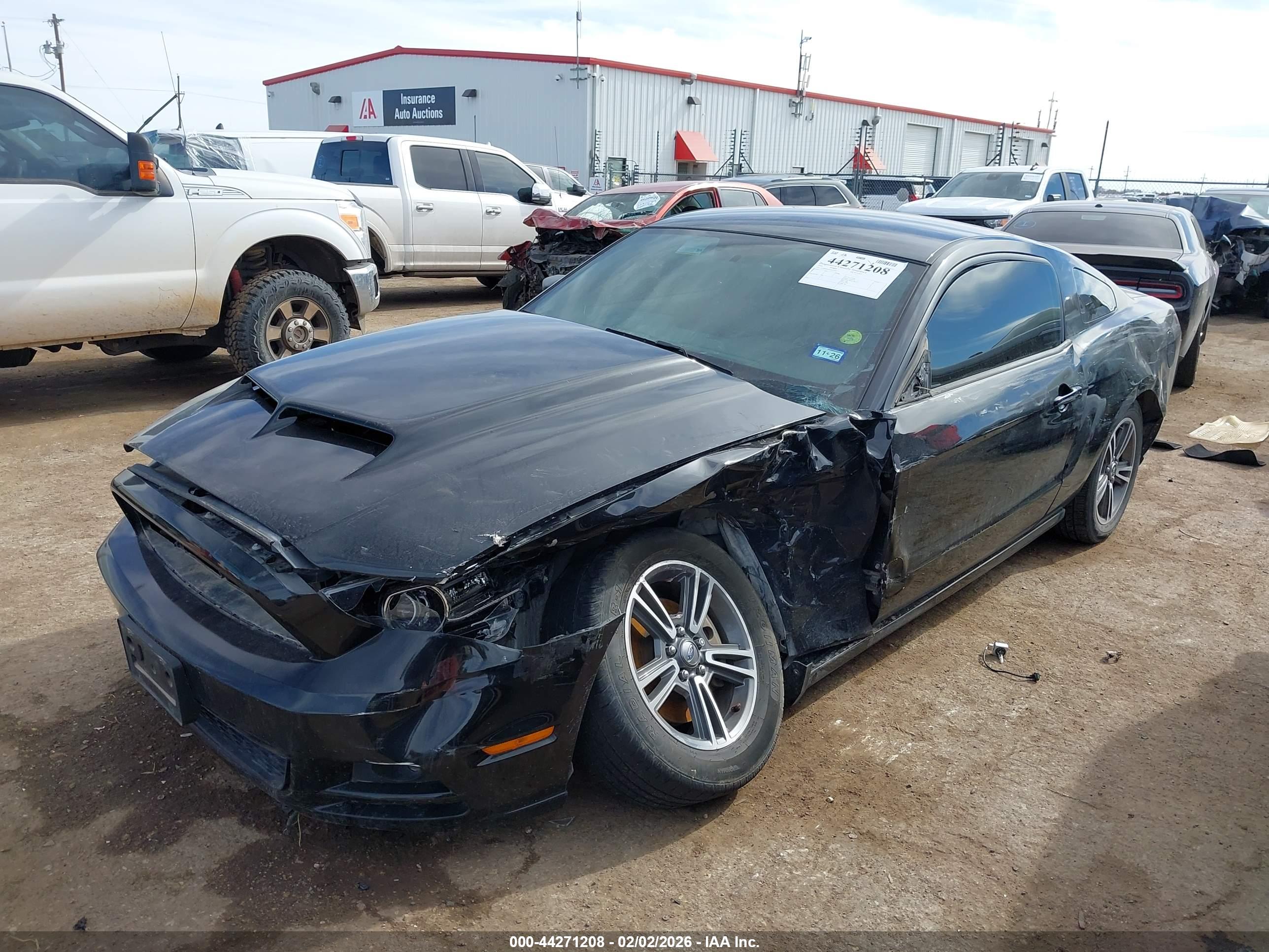FORD MUSTANG image 2