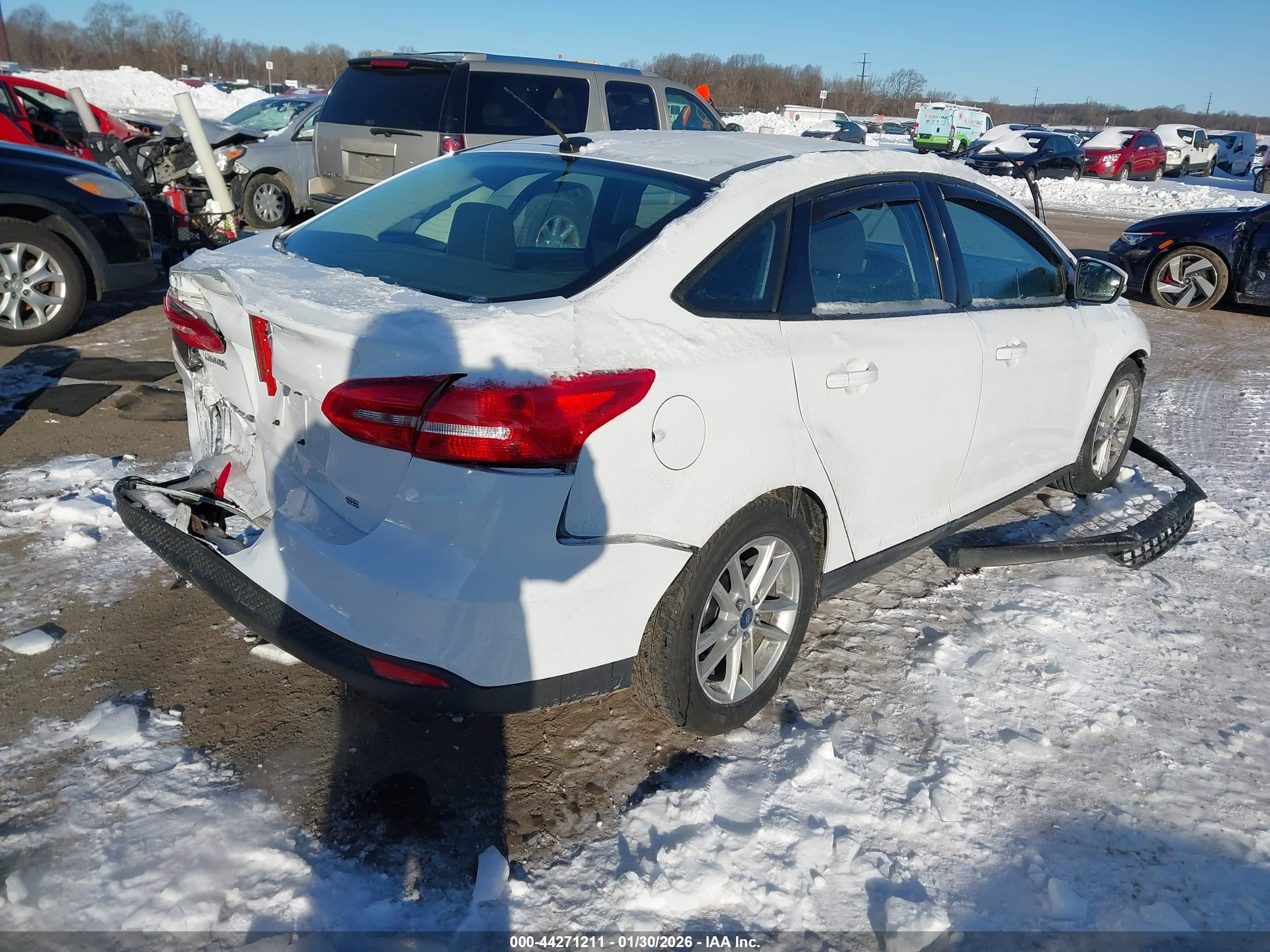 FORD FOCUS image 4