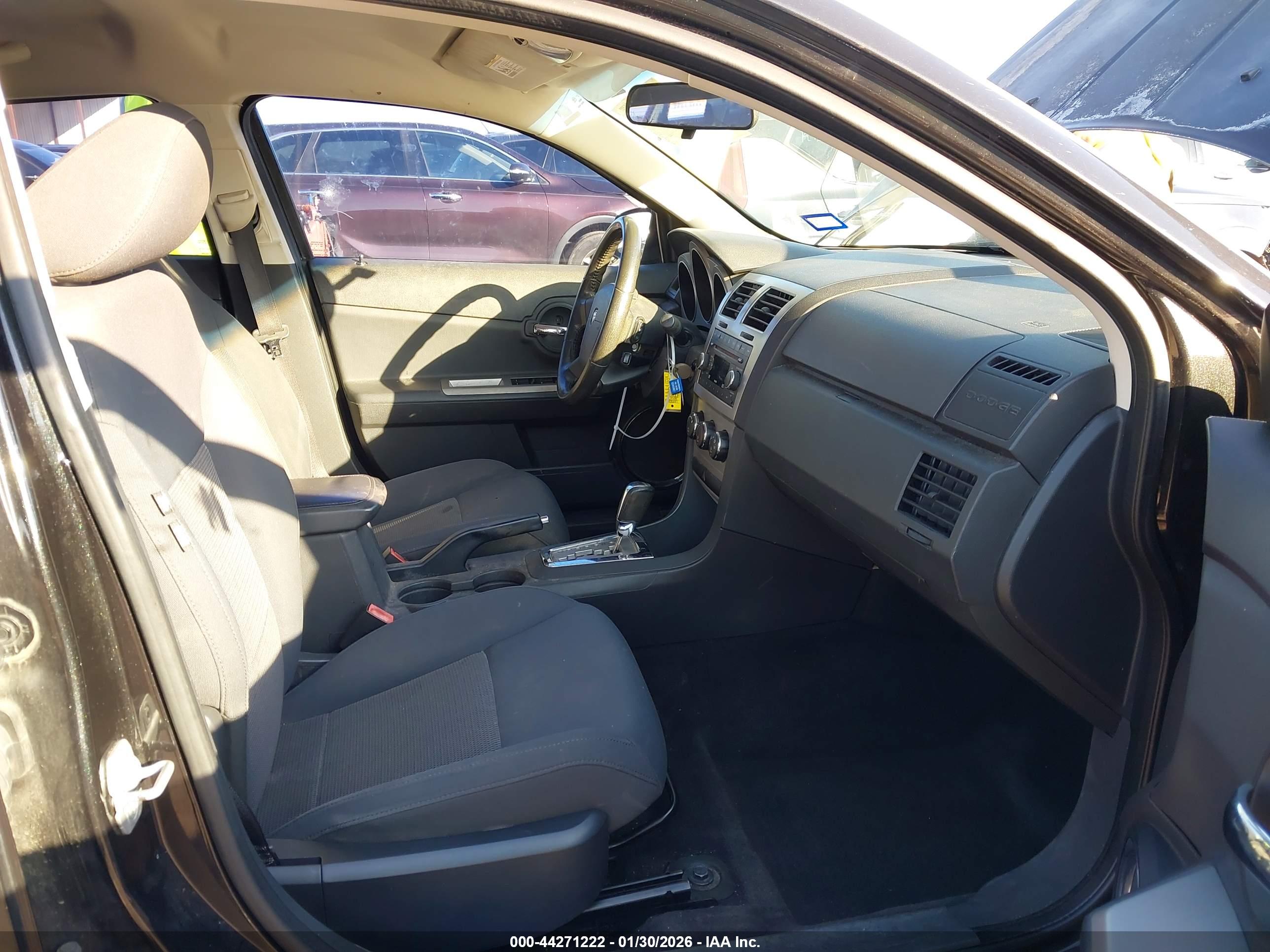 DODGE AVENGER image 5