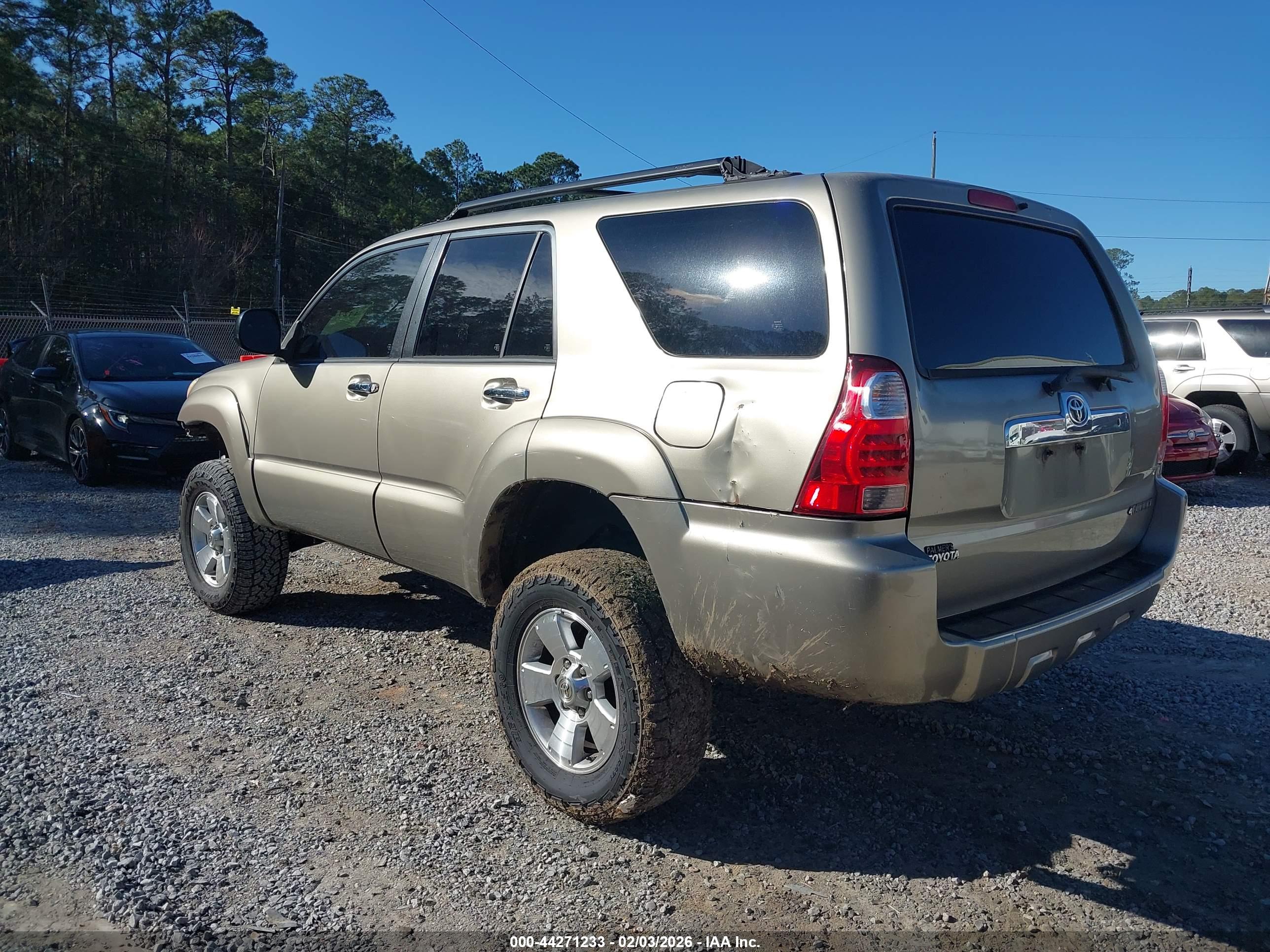 TOYOTA 4RUNNER image 3