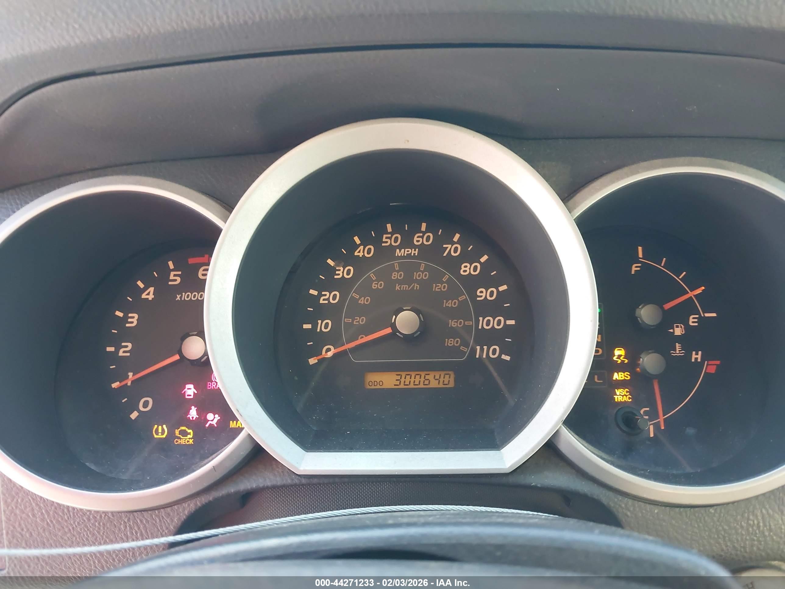 TOYOTA 4RUNNER image 7
